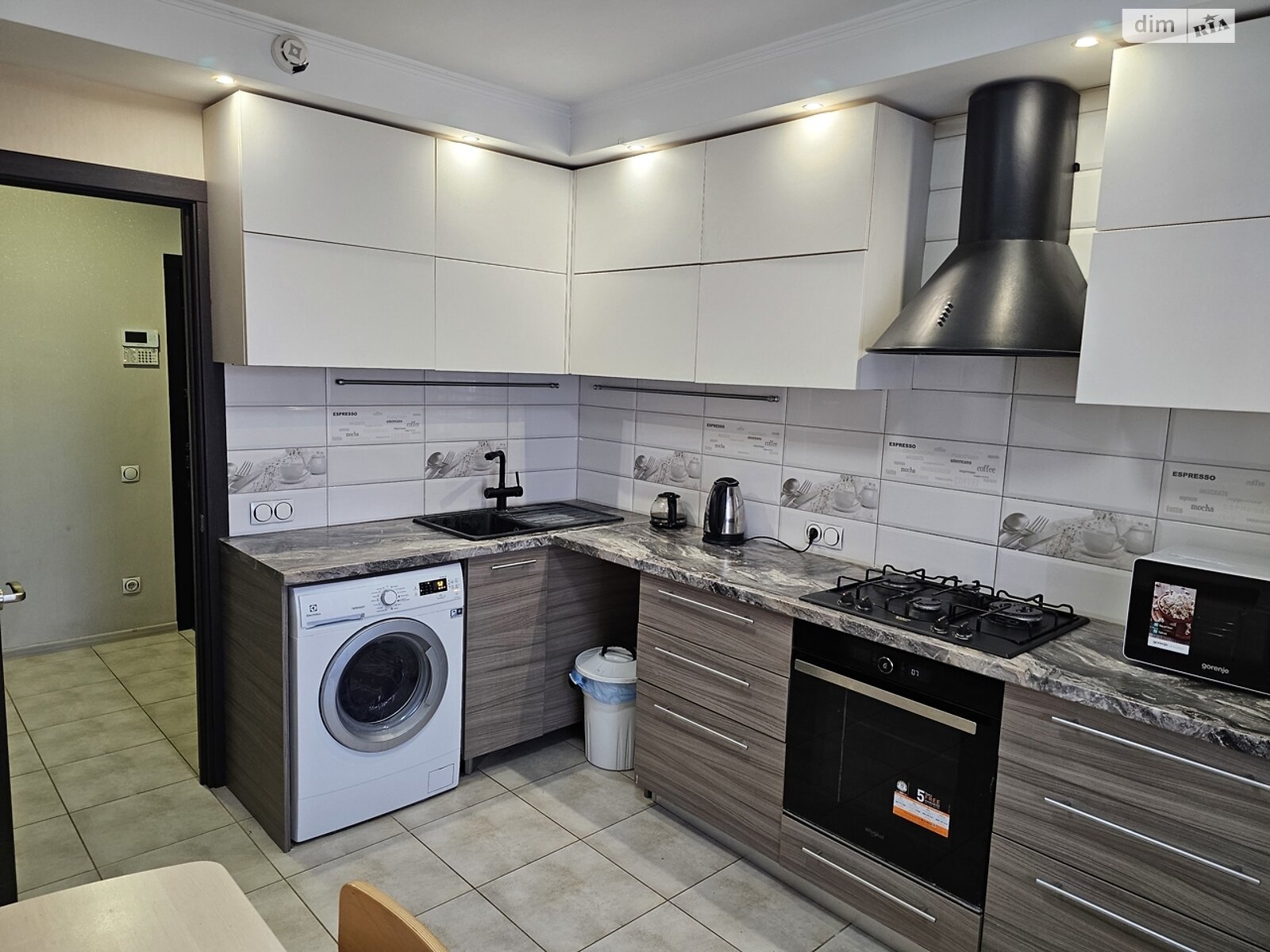 Продажа четырехкомнатной квартиры в Днепре, на шоссе Донецкое 15, район Каменский фото 1 Продажа четырехкомнатной квартиры в Днепре, на шоссе Донецкое 15, район Каменский фото 1