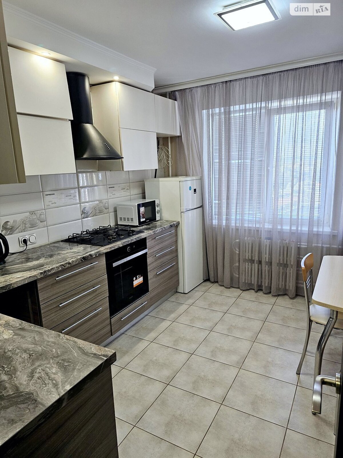 Продаж чотирикімнатної квартири в Дніпрі, на шосе Донецьке 15, район Кам'янський фото 1 Продаж чотирикімнатної квартири в Дніпрі, на шосе Донецьке 15, район Кам'янський фото 1