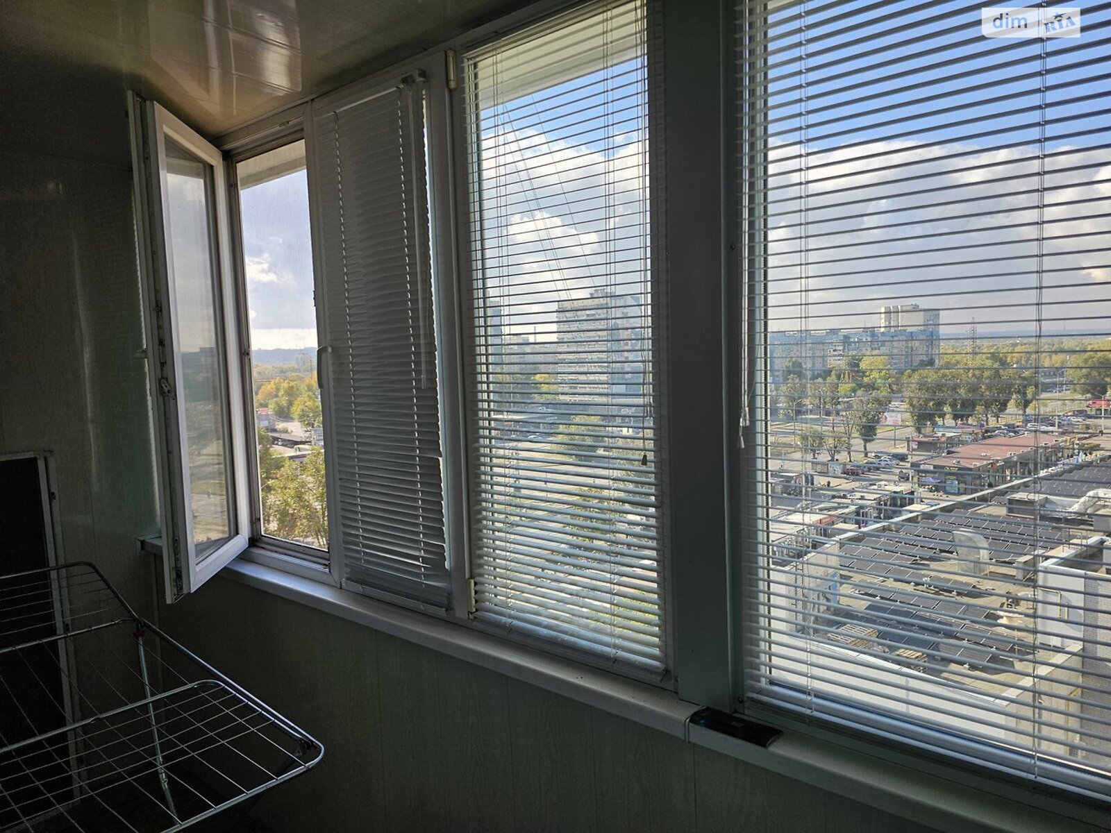 Продаж чотирикімнатної квартири в Дніпрі, на шосе Донецьке 15, район Кам'янський фото 1 Продаж чотирикімнатної квартири в Дніпрі, на шосе Донецьке 15, район Кам'янський фото 1