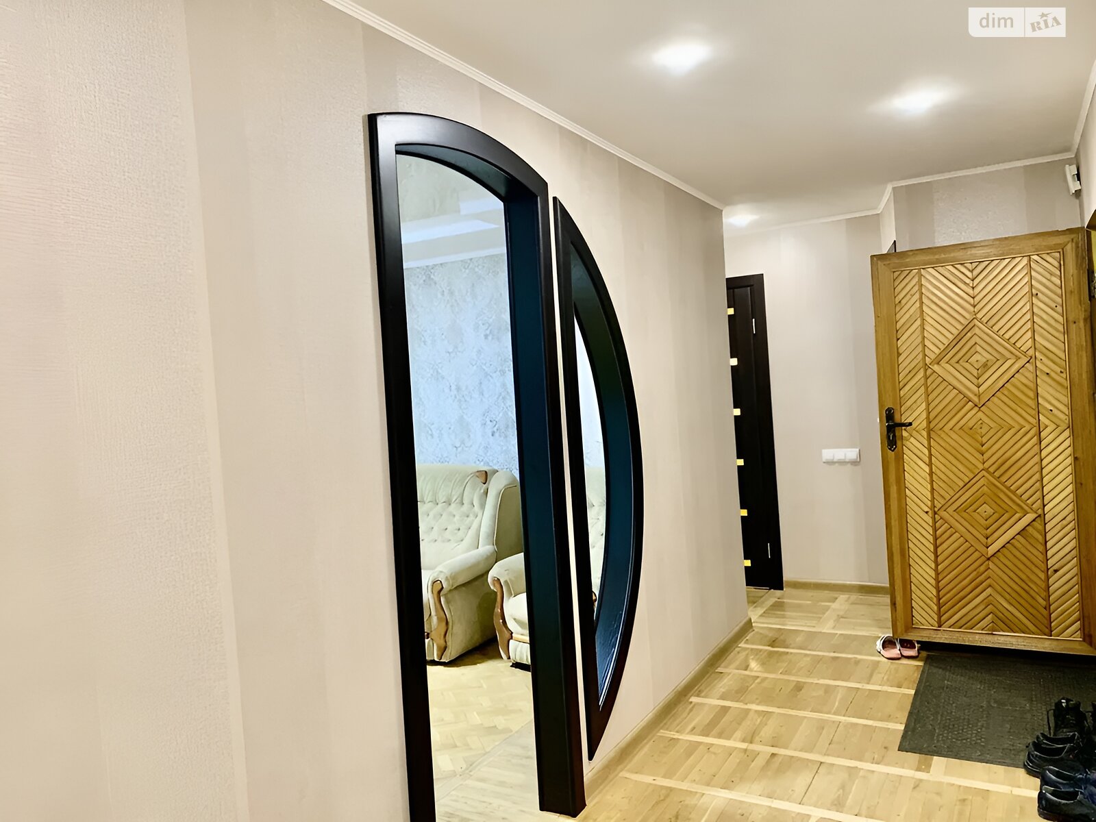 Продажа двухкомнатной квартиры в Днепре, на ул. Высоцкого 2, район Каменский фото 1 Продажа двухкомнатной квартиры в Днепре, на ул. Высоцкого 2, район Каменский фото 1