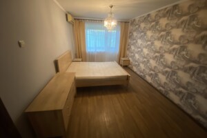 Продажа трехкомнатной квартиры в Днепре, на пл. Новокодацька 7, район Кайдаки фото 2