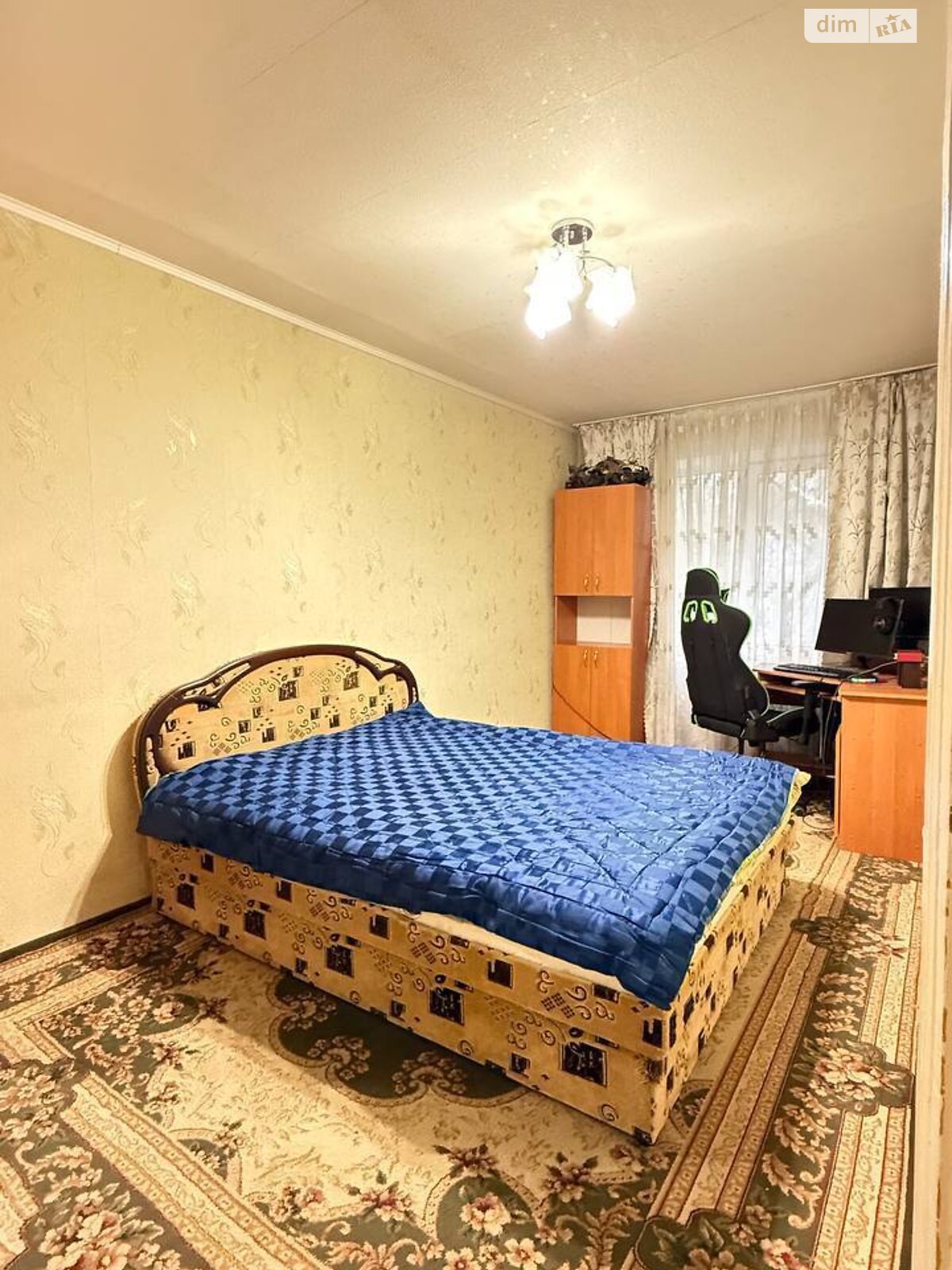 Продаж трикімнатної квартири в Дніпрі, на пл. Новокодацька, район Кайдаки фото 1 Продаж трикімнатної квартири в Дніпрі, на пл. Новокодацька, район Кайдаки фото 1