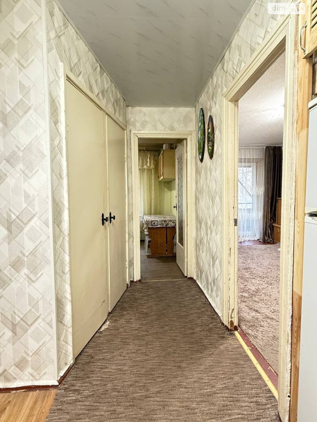Продаж трикімнатної квартири в Дніпрі, на пл. Новокодацька, район Кайдаки фото 1 Продаж трикімнатної квартири в Дніпрі, на пл. Новокодацька, район Кайдаки фото 1
