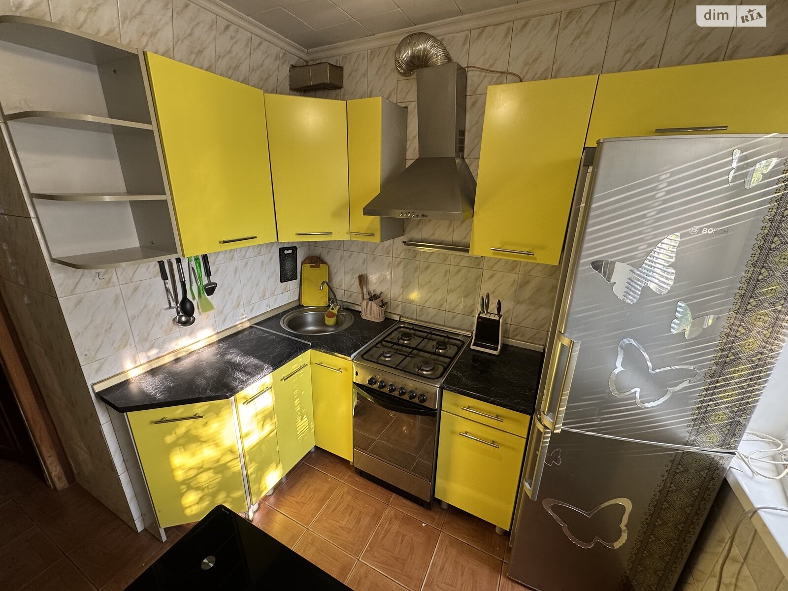 Продажа трехкомнатной квартиры в Днепре, на пл. Новокодацька 7, район Кайдаки фото 1 Продажа трехкомнатной квартиры в Днепре, на пл. Новокодацька 7, район Кайдаки фото 1