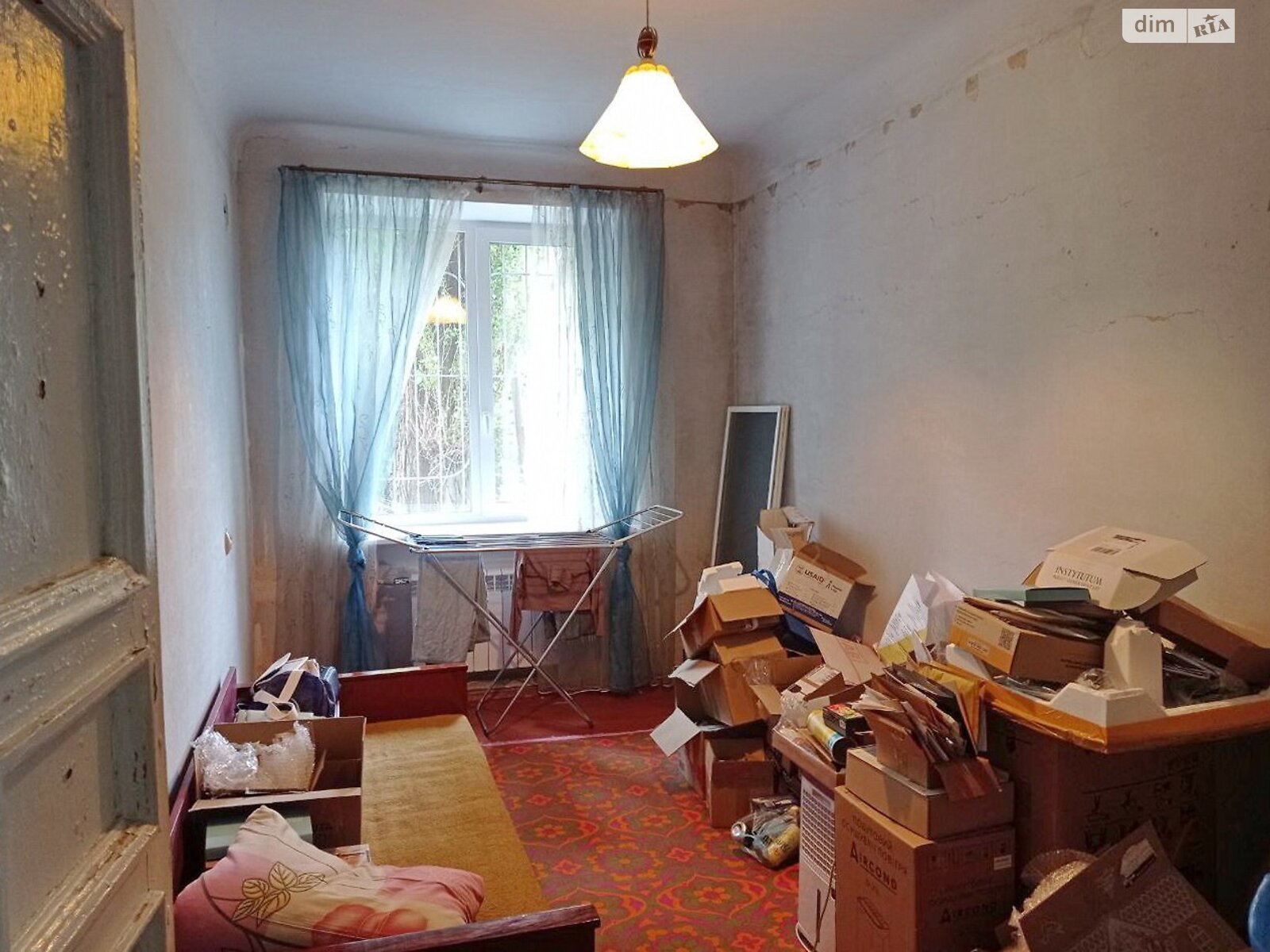 Продажа трехкомнатной квартиры в Днепре, на ул. Универсальная 9, район Кирилловка фото 1 Продажа трехкомнатной квартиры в Днепре, на ул. Универсальная 9, район Кирилловка фото 1