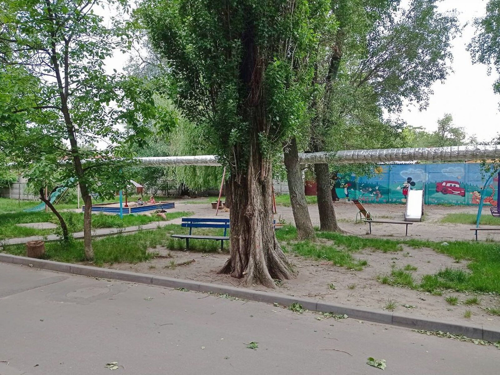 Продажа трехкомнатной квартиры в Днепре, на ул. Универсальная 9, район Кирилловка фото 1 Продажа трехкомнатной квартиры в Днепре, на ул. Универсальная 9, район Кирилловка фото 1