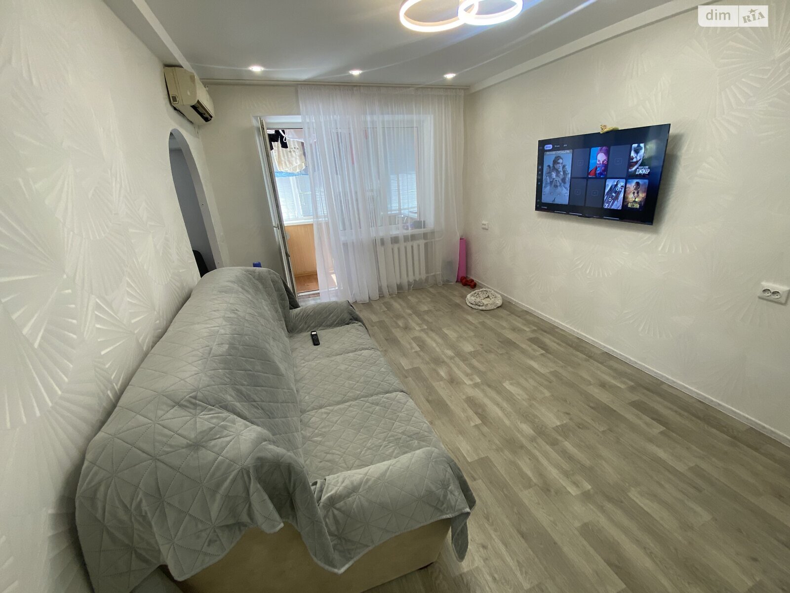 Продаж трикімнатної квартири в Дніпрі, на вул. Батумська 12, район Косіора фото 1 Продаж трикімнатної квартири в Дніпрі, на вул. Батумська 12, район Косіора фото 1