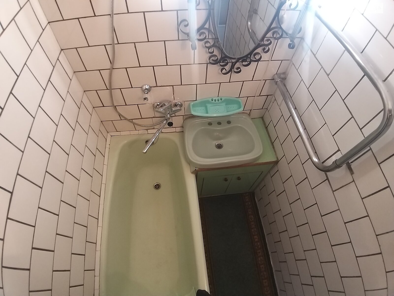 Продажа двухкомнатной квартиры в Днепре, на ул. Батумская 9, район Косиора фото 1 Продажа двухкомнатной квартиры в Днепре, на ул. Батумская 9, район Косиора фото 1