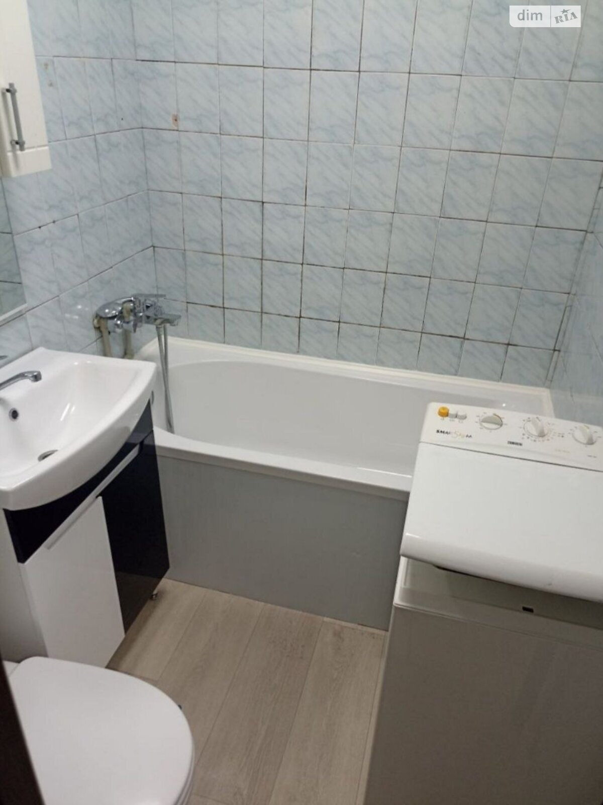 Продажа трехкомнатной квартиры в Днепре, на ул. Батумская, район Косиора фото 1