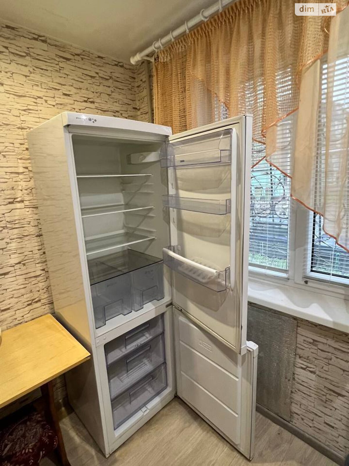 Продажа двухкомнатной квартиры в Днепре, на ул. Хмельницкого Богдана 9, район Косиора фото 1 Продажа двухкомнатной квартиры в Днепре, на ул. Хмельницкого Богдана 9, район Косиора фото 1