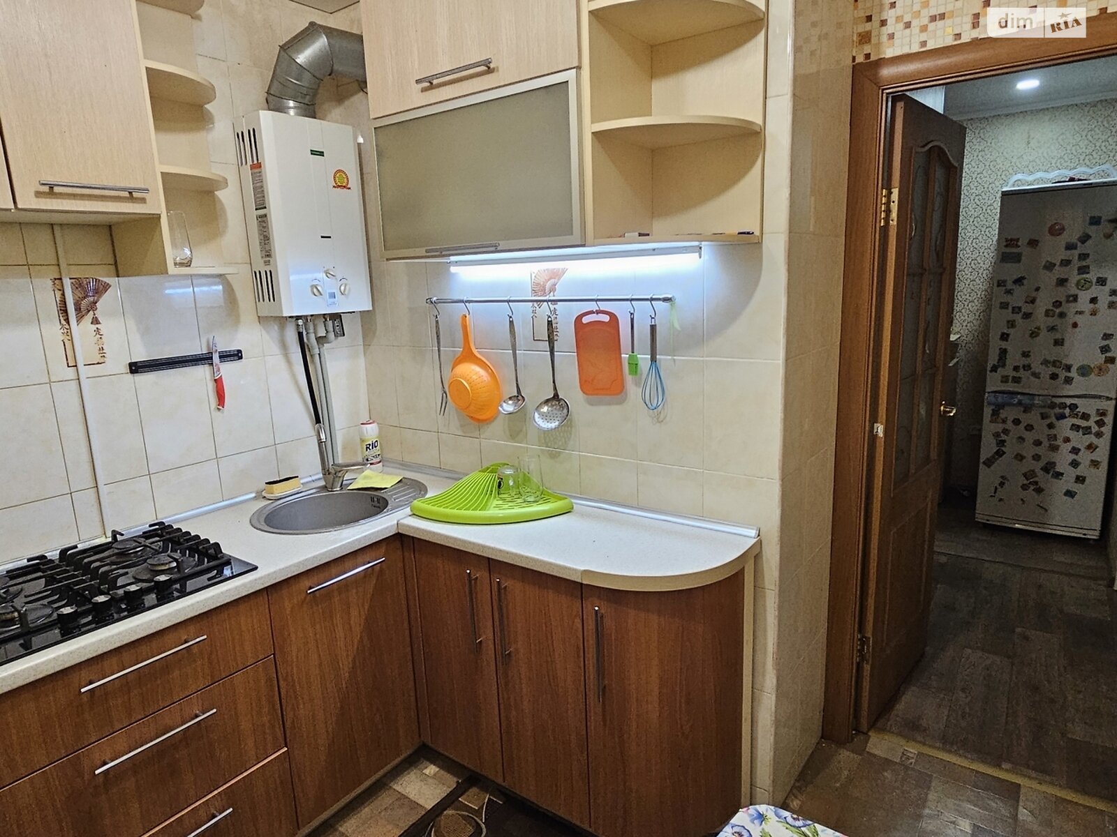 Продажа двухкомнатной квартиры в Днепре, на ул. Хмельницкого Богдана, район Косиора фото 1 Продажа двухкомнатной квартиры в Днепре, на ул. Хмельницкого Богдана, район Косиора фото 1