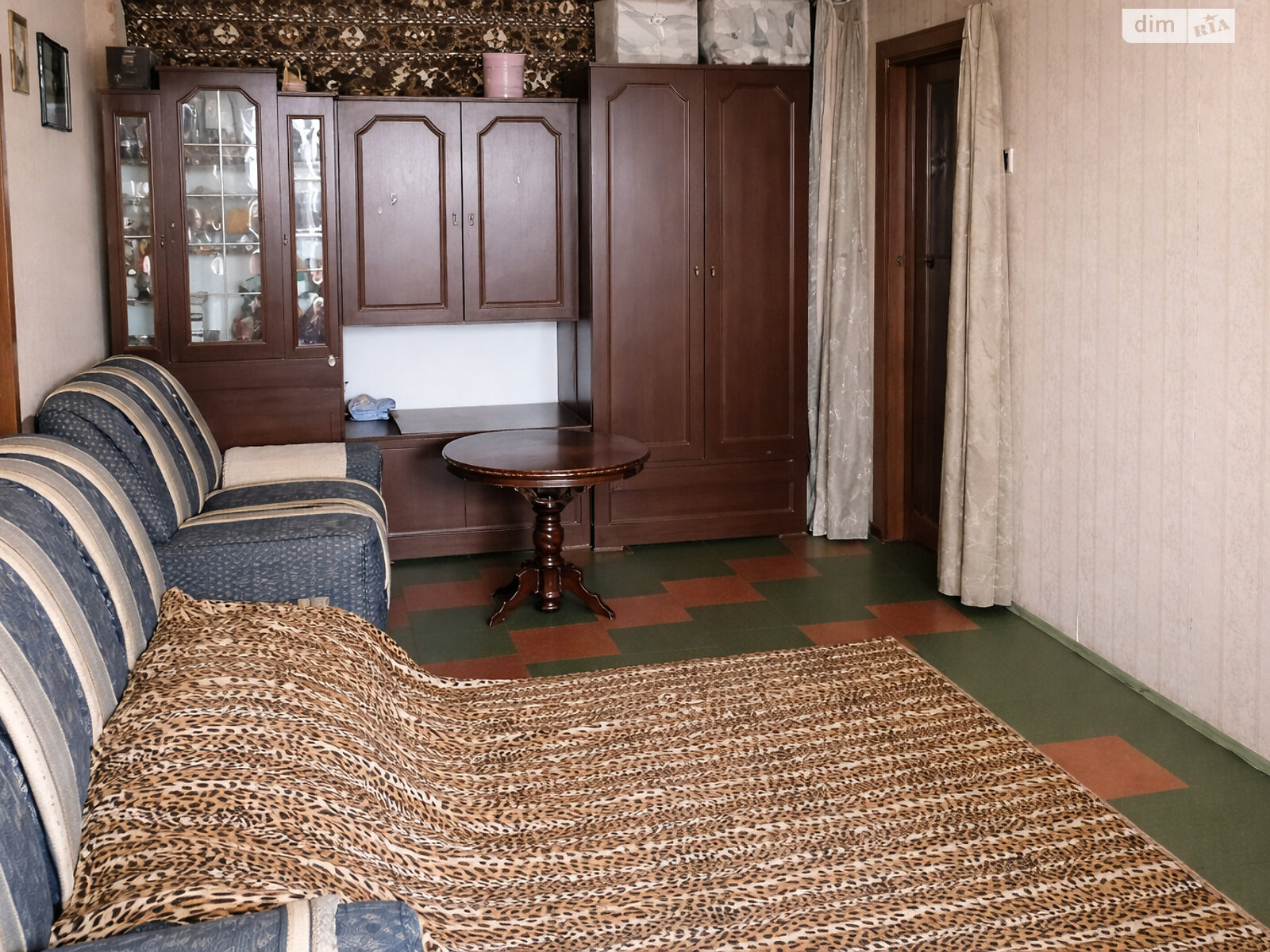 Продажа четырехкомнатной квартиры в Днепре, на ул. Хмельницкого Богдана 24, район Косиора фото 1 Продажа четырехкомнатной квартиры в Днепре, на ул. Хмельницкого Богдана 24, район Косиора фото 1