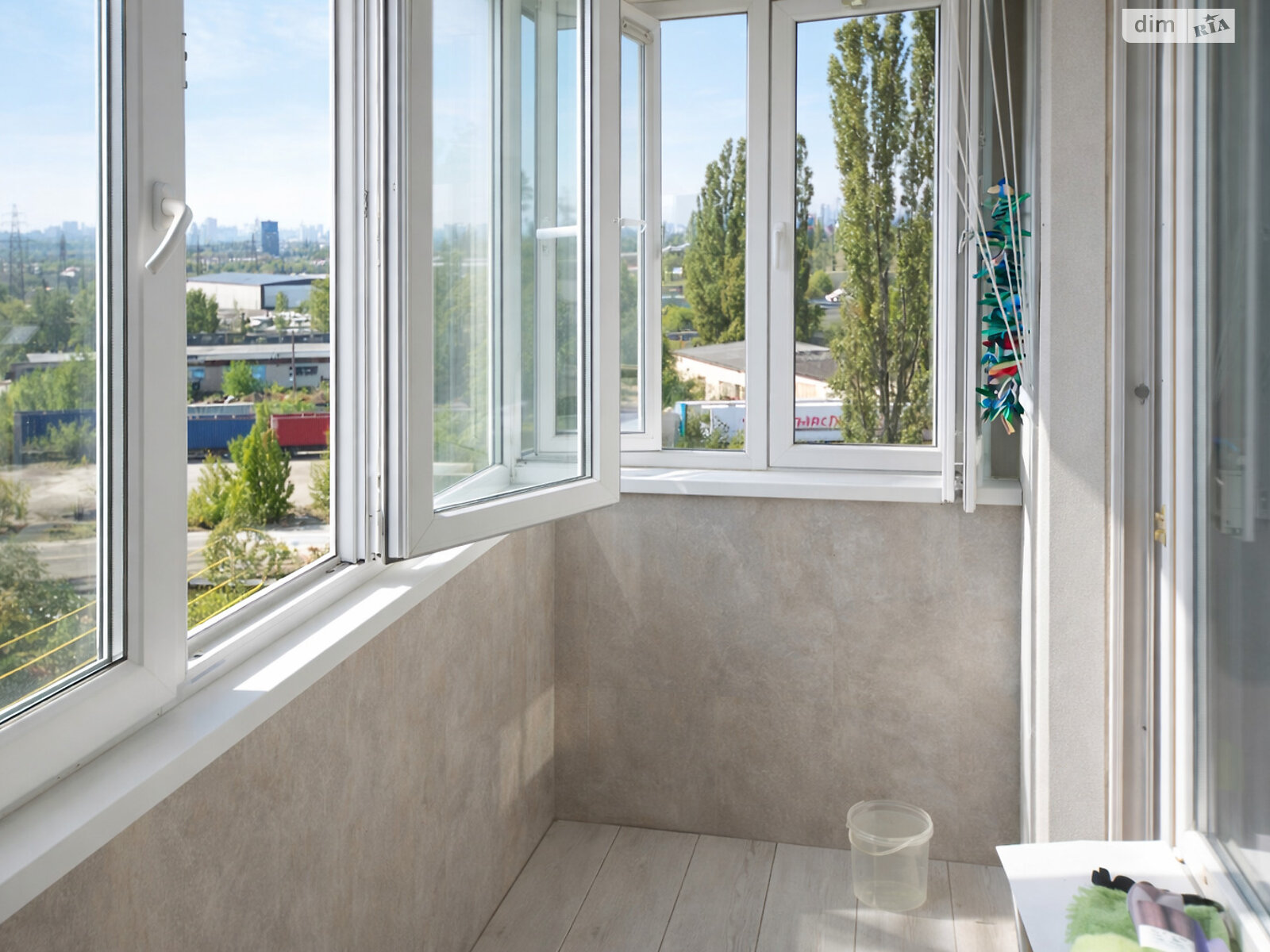 Продажа четырехкомнатной квартиры в Днепре, на ул. Хмельницкого Богдана 24, район Косиора фото 1 Продажа четырехкомнатной квартиры в Днепре, на ул. Хмельницкого Богдана 24, район Косиора фото 1