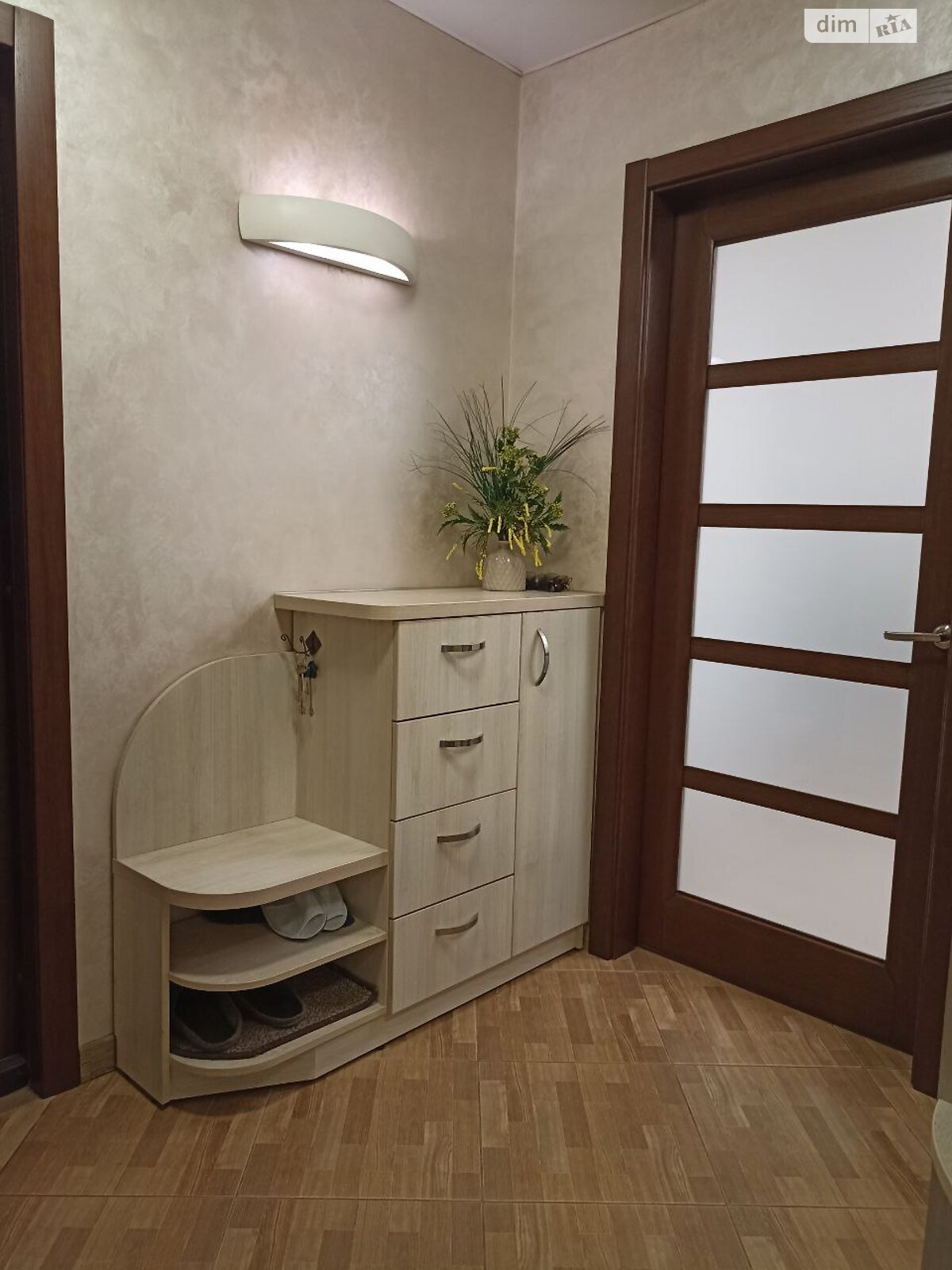 Продажа двухкомнатной квартиры в Днепре, на ул. Осенняя 13, район Косиора фото 1 Продажа двухкомнатной квартиры в Днепре, на ул. Осенняя 13, район Косиора фото 1
