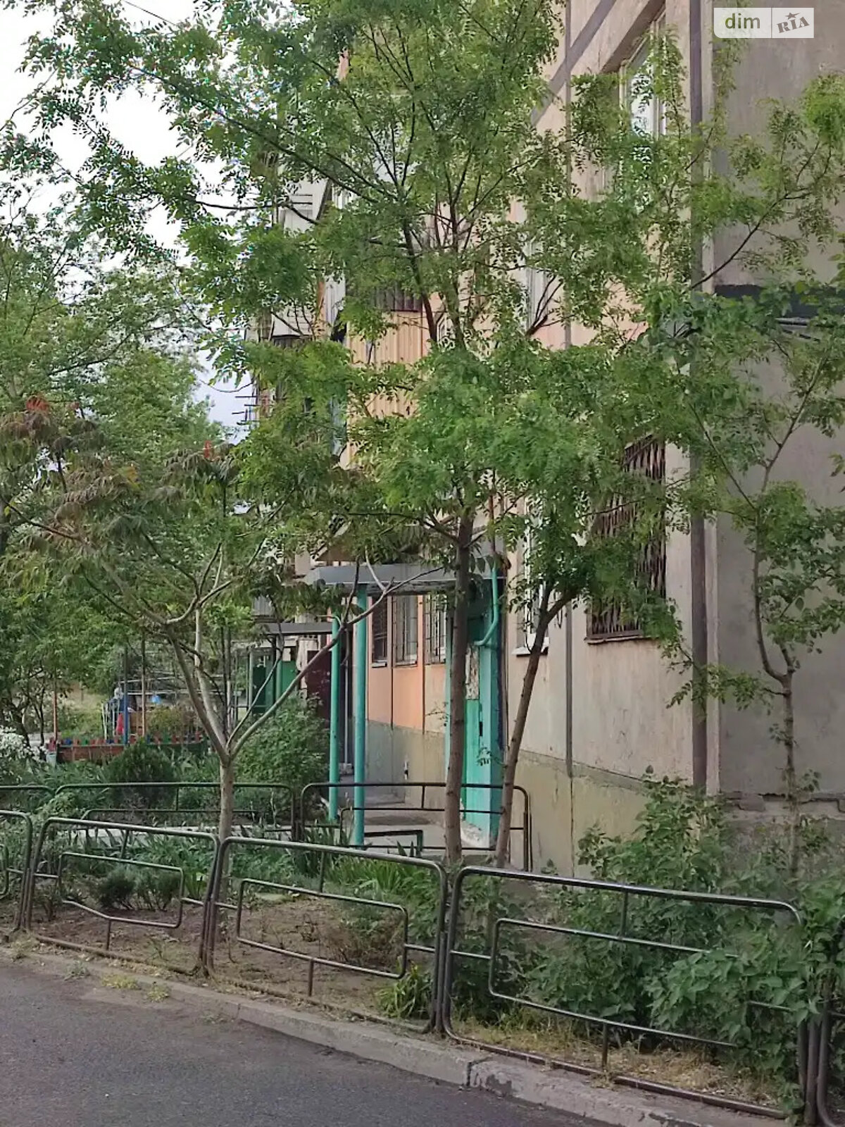 Продаж трикімнатної квартири в Дніпрі, на вул. Осіння 10, район Косіора фото 1 Продаж трикімнатної квартири в Дніпрі, на вул. Осіння 10, район Косіора фото 1