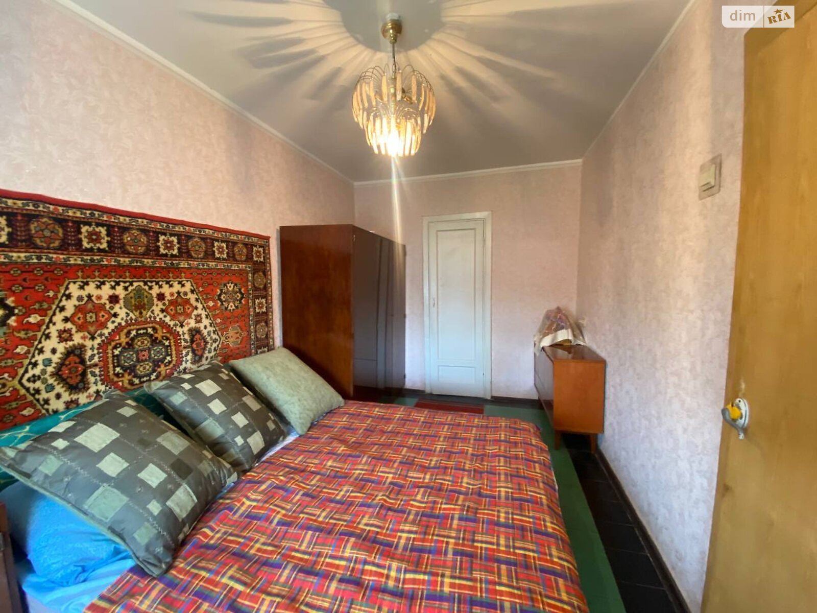 Продажа трехкомнатной квартиры в Днепре, на просп. Петра Калнышевского 64, район Косиора фото 1 Продажа трехкомнатной квартиры в Днепре, на просп. Петра Калнышевского 64, район Косиора фото 1