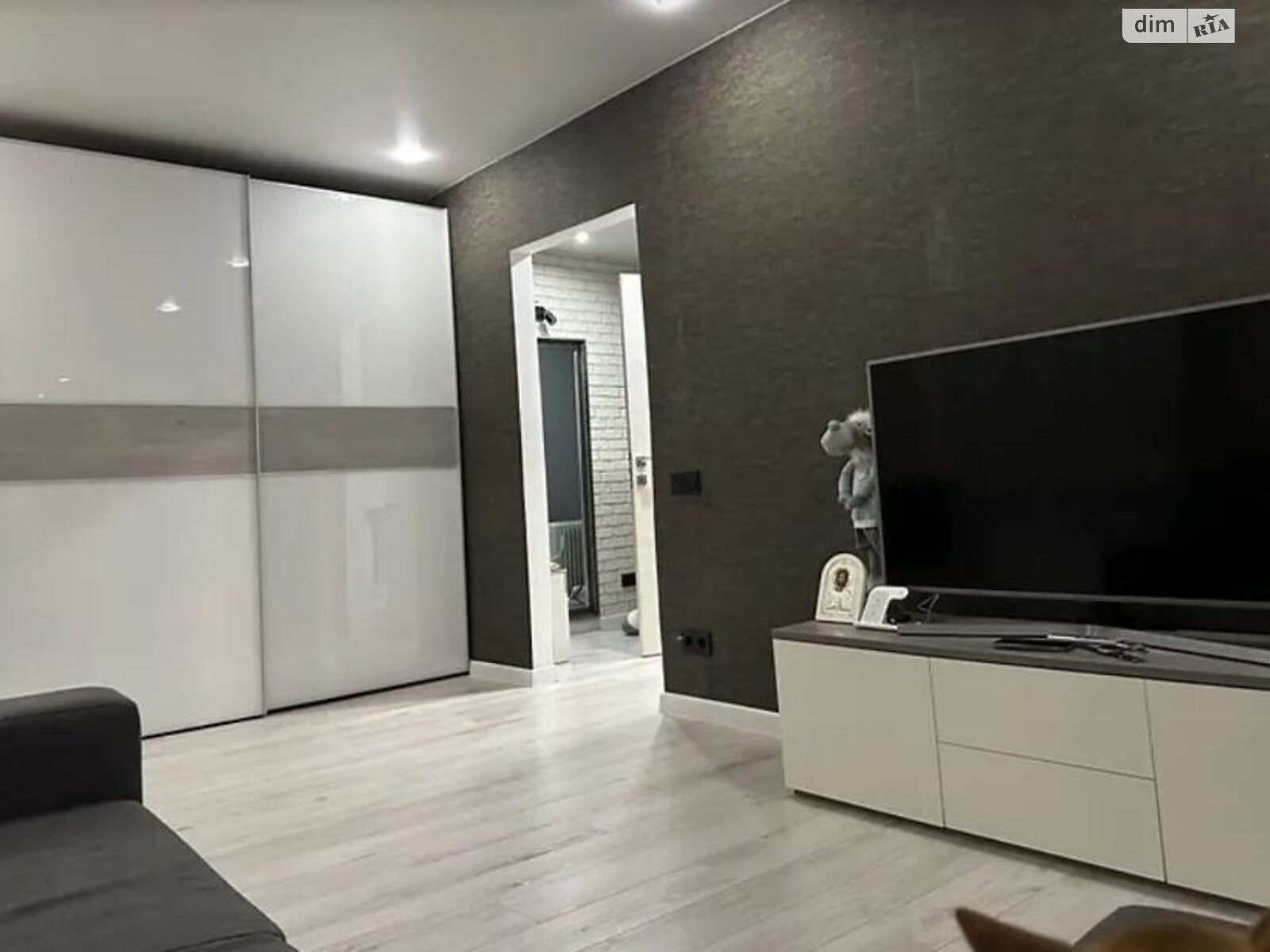 Продажа однокомнатной квартиры в Днепре, на просп. Слобожанский 68, кв. 5, район Косиора фото 1 Продажа однокомнатной квартиры в Днепре, на просп. Слобожанский 68, кв. 5, район Косиора фото 1