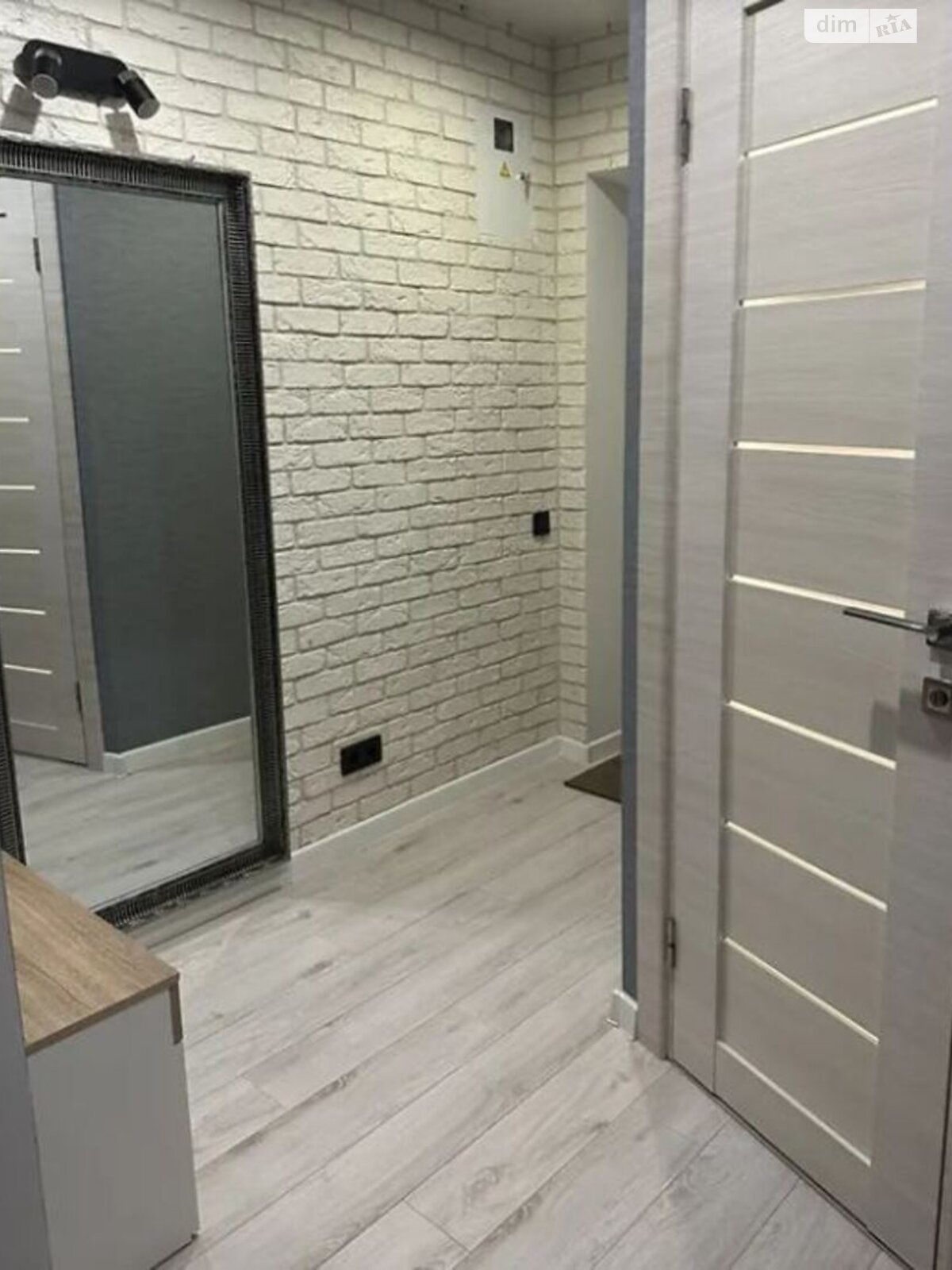 Продажа однокомнатной квартиры в Днепре, на просп. Слобожанский 68, кв. 5, район Косиора фото 1 Продажа однокомнатной квартиры в Днепре, на просп. Слобожанский 68, кв. 5, район Косиора фото 1