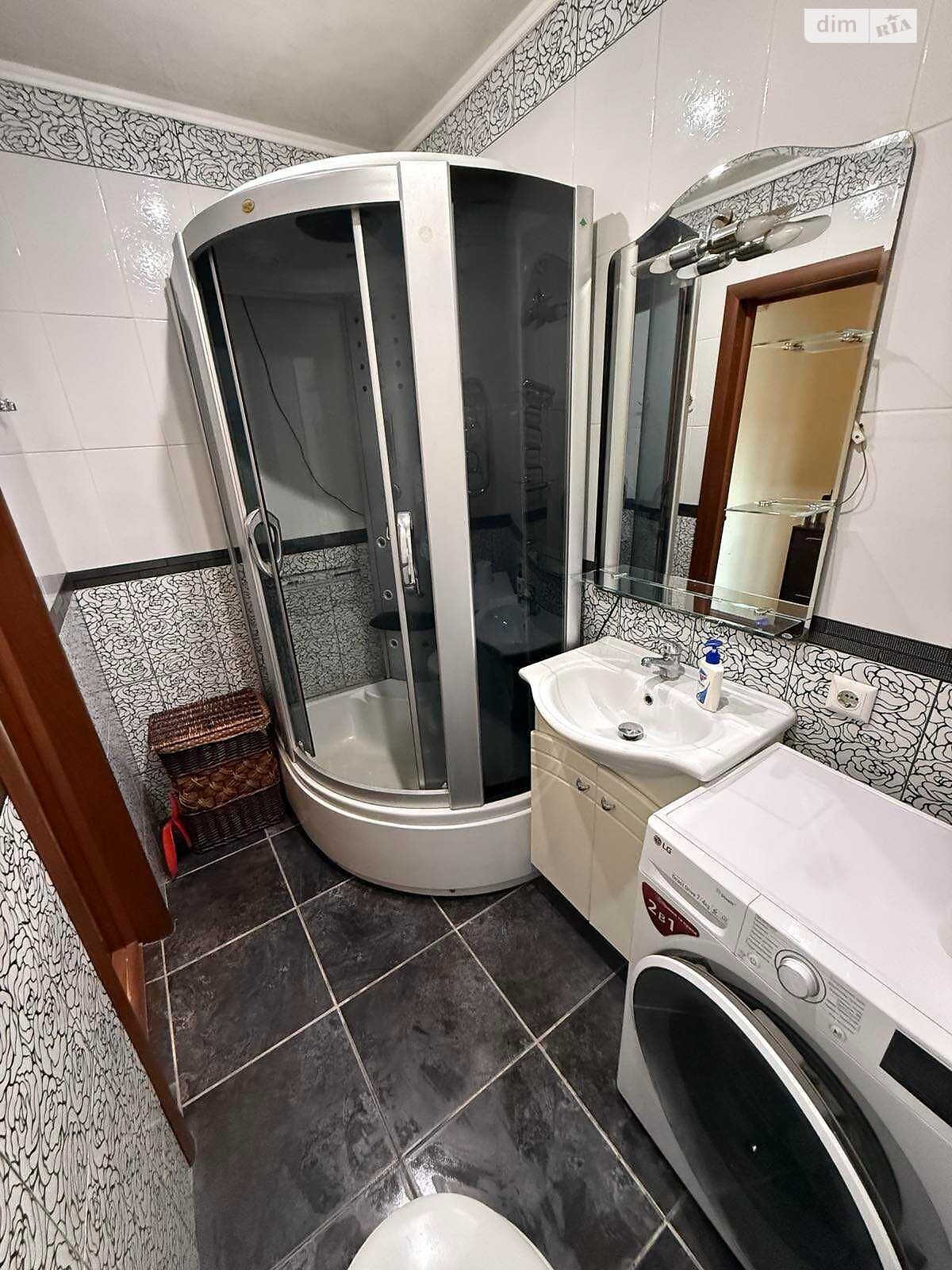 Продаж трикімнатної квартири в Дніпрі, на просп. Слобожанський 68, кв. 15, район Косіора фото 1 Продаж трикімнатної квартири в Дніпрі, на просп. Слобожанський 68, кв. 15, район Косіора фото 1