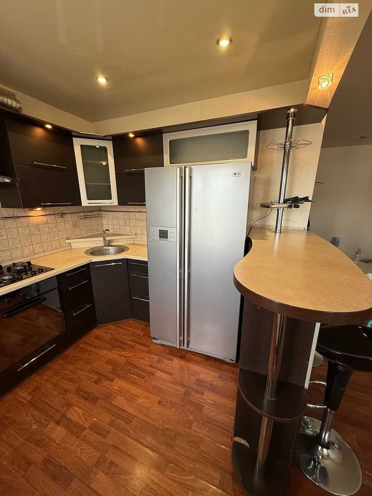 Продаж трикімнатної квартири в Дніпрі, на просп. Слобожанський 68, кв. 15, район Косіора фото 1 Продаж трикімнатної квартири в Дніпрі, на просп. Слобожанський 68, кв. 15, район Косіора фото 1