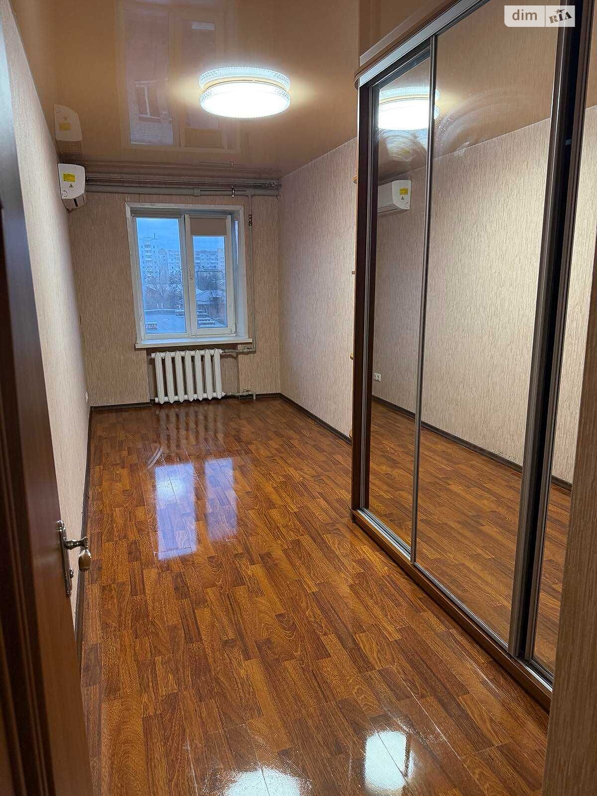 Продаж трикімнатної квартири в Дніпрі, на просп. Слобожанський 68, кв. 15, район Косіора фото 1 Продаж трикімнатної квартири в Дніпрі, на просп. Слобожанський 68, кв. 15, район Косіора фото 1
