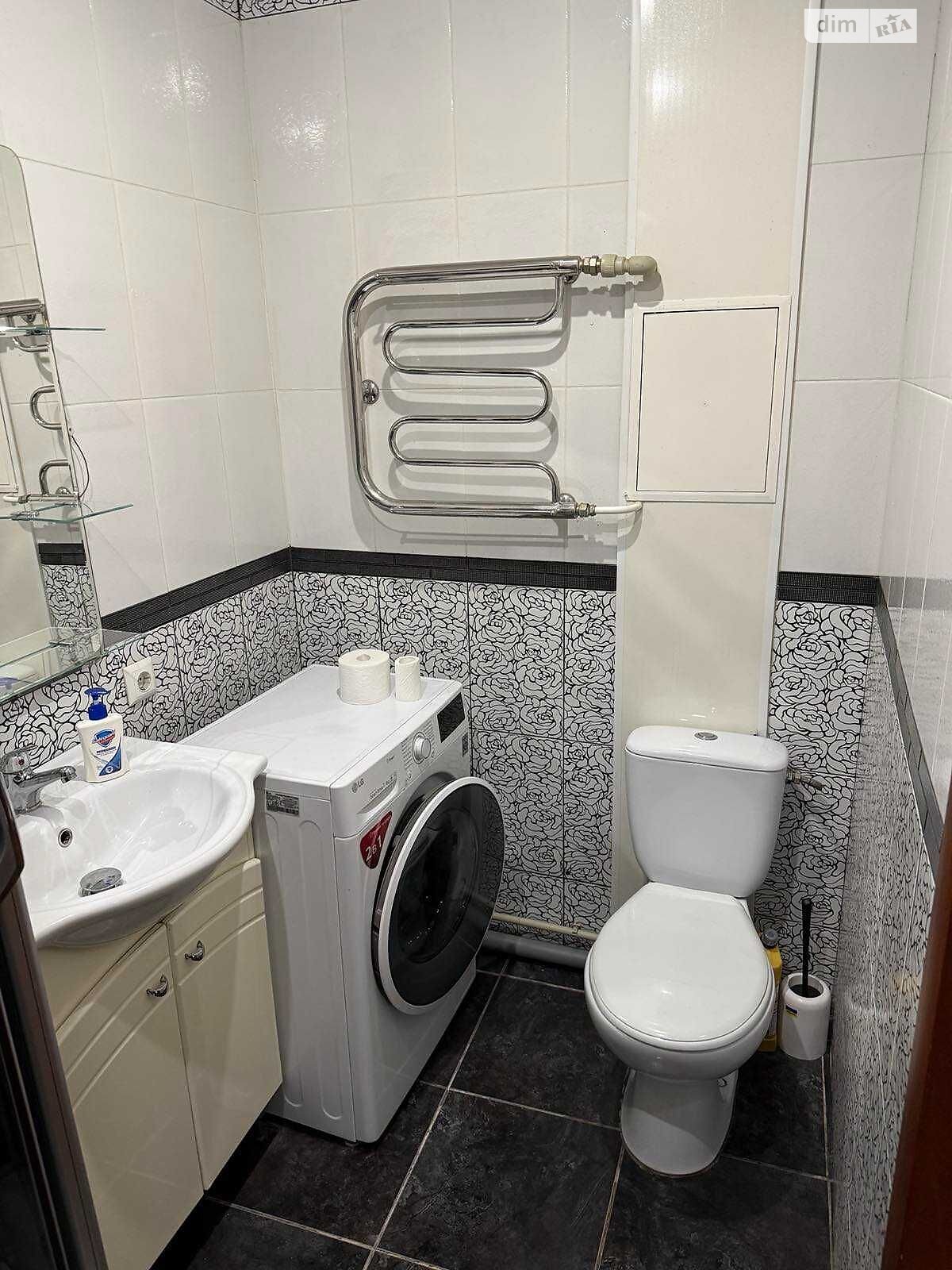 Продаж трикімнатної квартири в Дніпрі, на просп. Слобожанський 68, кв. 15, район Косіора фото 1 Продаж трикімнатної квартири в Дніпрі, на просп. Слобожанський 68, кв. 15, район Косіора фото 1