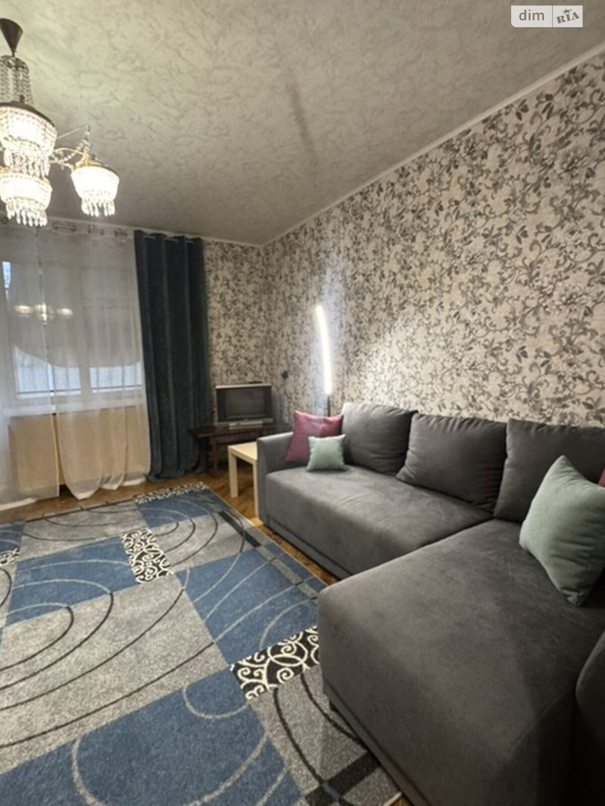 Продажа трехкомнатной квартиры в Днепре, на ул. Яркая 9, район Косиора фото 1 Продажа трехкомнатной квартиры в Днепре, на ул. Яркая 9, район Косиора фото 1