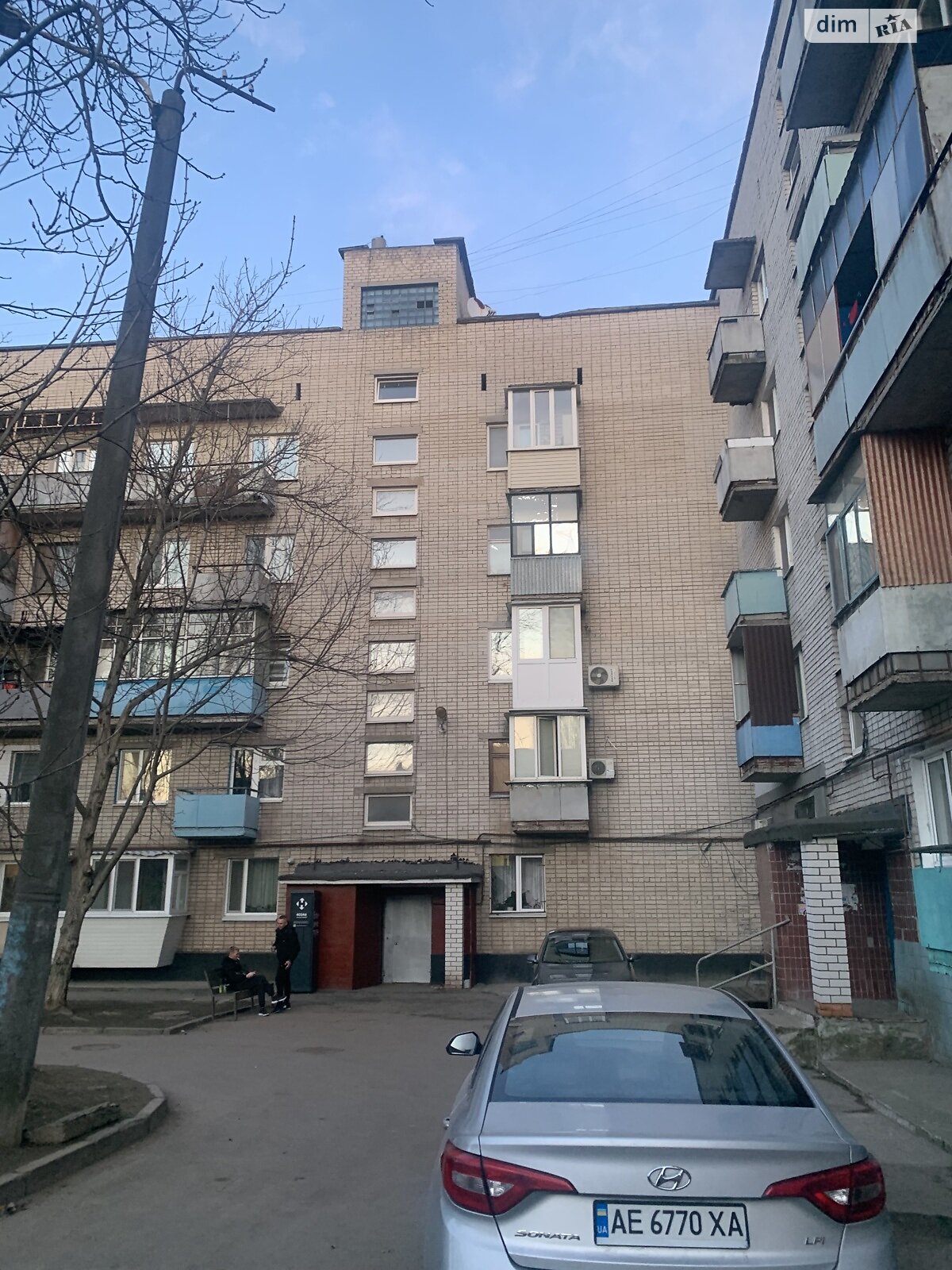 Продаж трикімнатної квартири в Дніпрі, на вул. Новошкільна 76, район Краснопілля фото 1 Продаж трикімнатної квартири в Дніпрі, на вул. Новошкільна 76, район Краснопілля фото 1