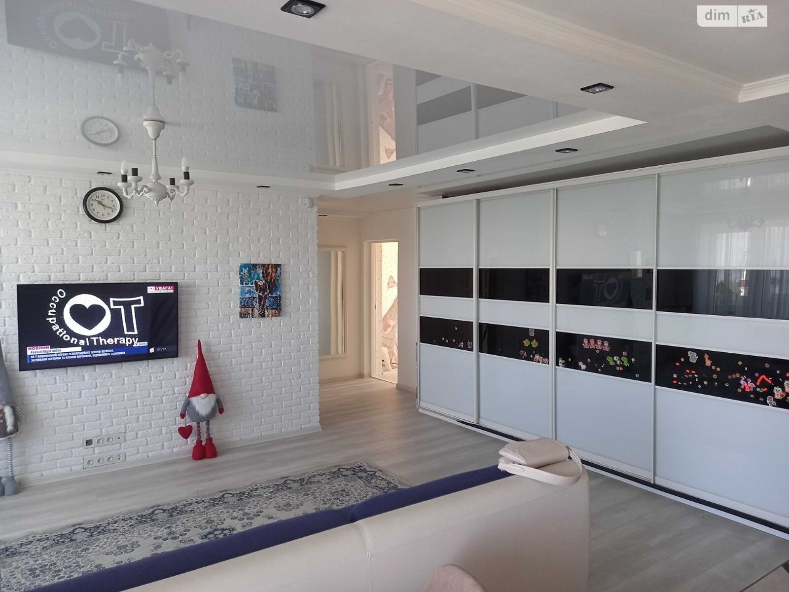 Продажа трехкомнатной квартиры в Днепре, на ул. Большая Диивська 4 корпус 5, район Красный Камень фото 1 Продажа трехкомнатной квартиры в Днепре, на ул. Большая Диивська 4 корпус 5, район Красный Камень фото 1