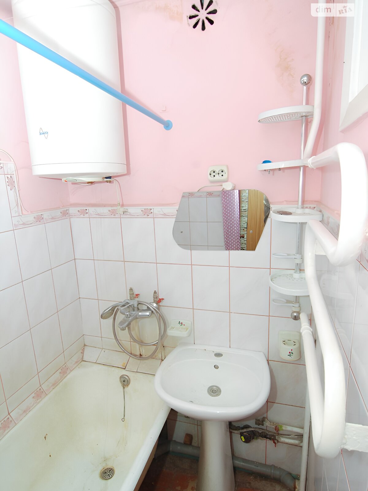 Продажа трехкомнатной квартиры в Днепре, на мас. Красный Камень, район Красный Камень фото 1 Продажа трехкомнатной квартиры в Днепре, на мас. Красный Камень, район Красный Камень фото 1
