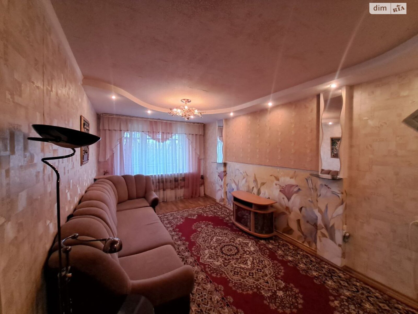 Продажа трехкомнатной квартиры в Днепре, на ул. Кондратюка Юрия 1, район Красный Камень фото 1 Продажа трехкомнатной квартиры в Днепре, на ул. Кондратюка Юрия 1, район Красный Камень фото 1