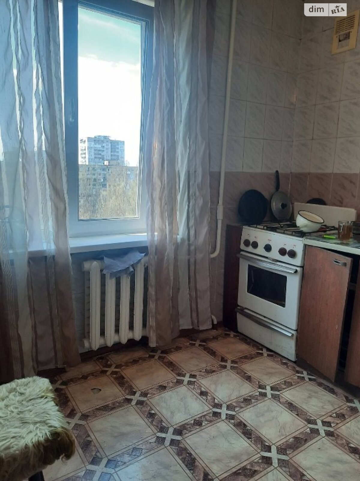 Продажа трехкомнатной квартиры в Днепре, на мас. Красный Камень 5, район Красный Камень фото 1