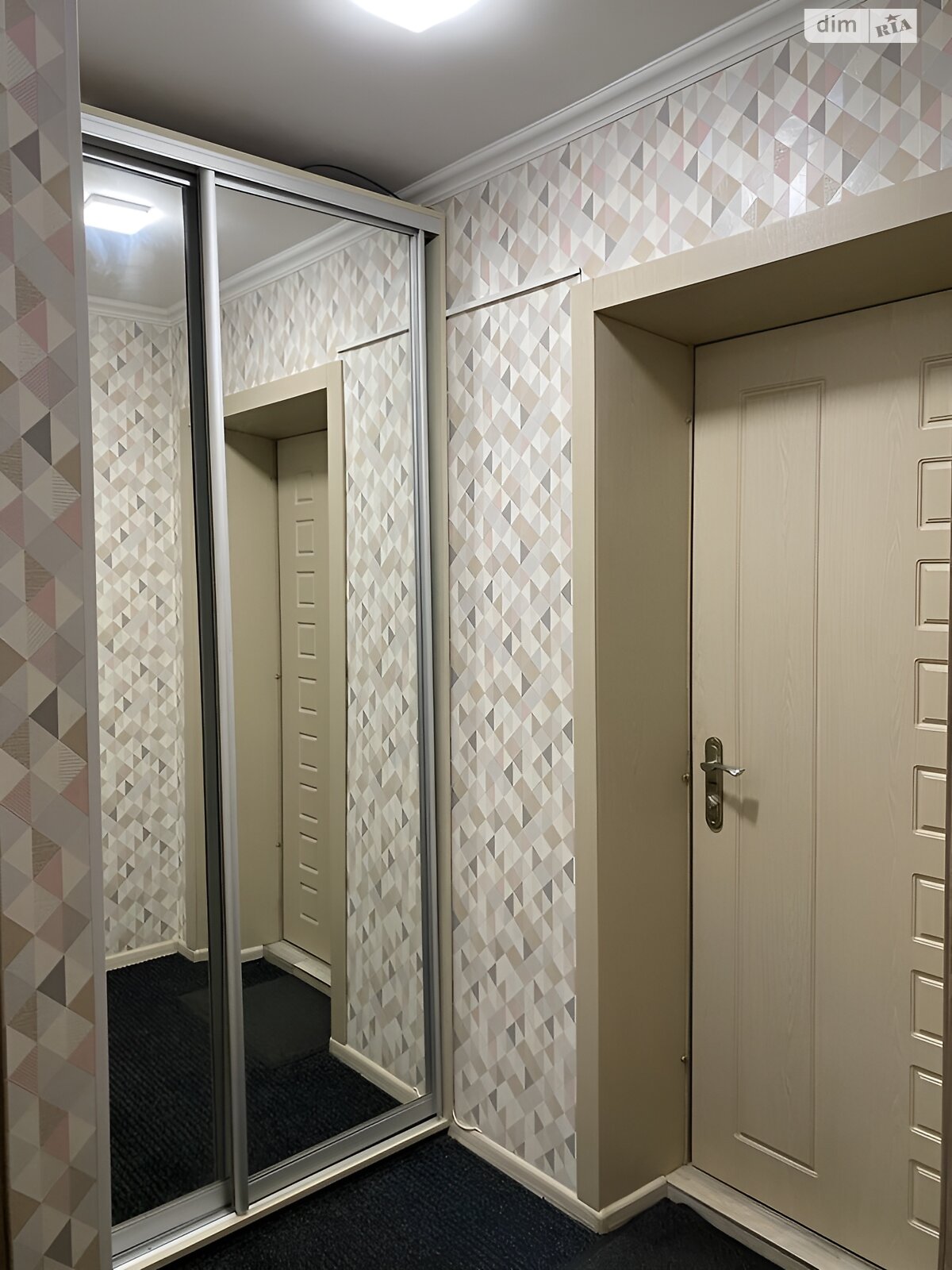 Продажа однокомнатной квартиры в Днепре, на мас. Красный Камень 8, район Красный Камень фото 1 Продажа однокомнатной квартиры в Днепре, на мас. Красный Камень 8, район Красный Камень фото 1