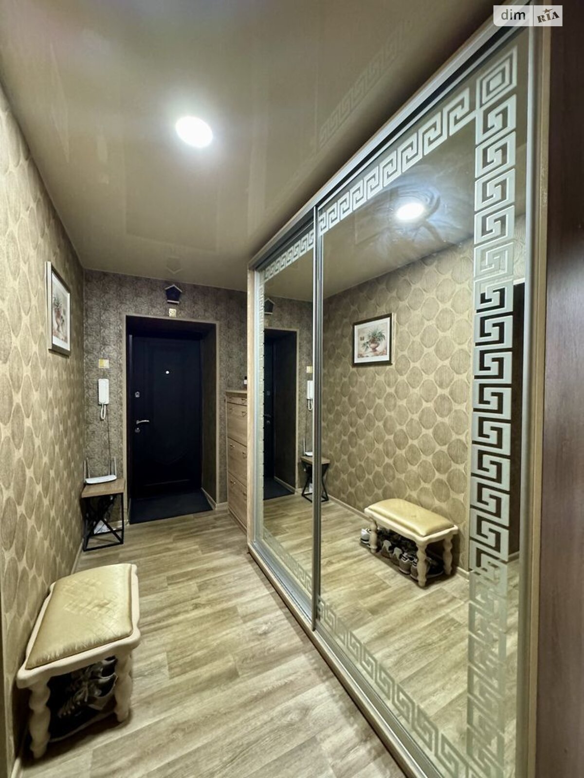 Продажа трехкомнатной квартиры в Днепре, на ул. Савкина 4, район Красный Камень фото 1 Продажа трехкомнатной квартиры в Днепре, на ул. Савкина 4, район Красный Камень фото 1