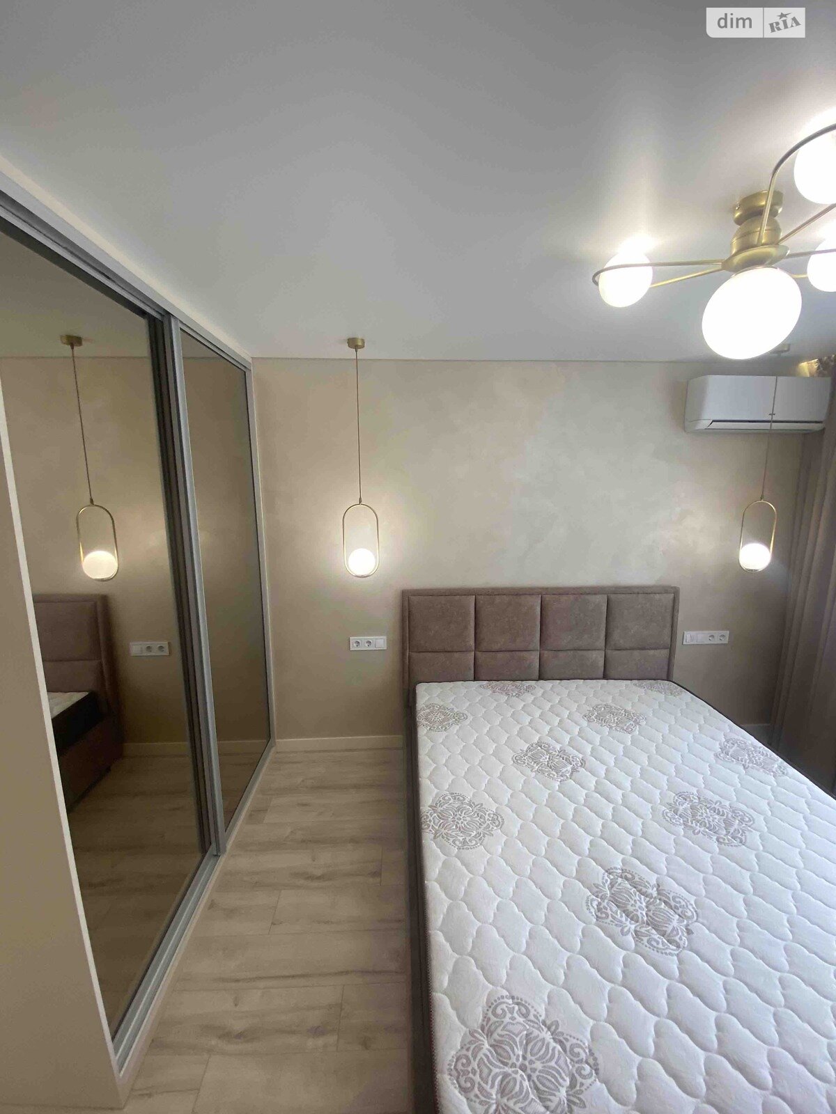 Продажа трехкомнатной квартиры в Днепре, на ул. Савкина 2, район Красный Камень фото 1 Продажа трехкомнатной квартиры в Днепре, на ул. Савкина 2, район Красный Камень фото 1