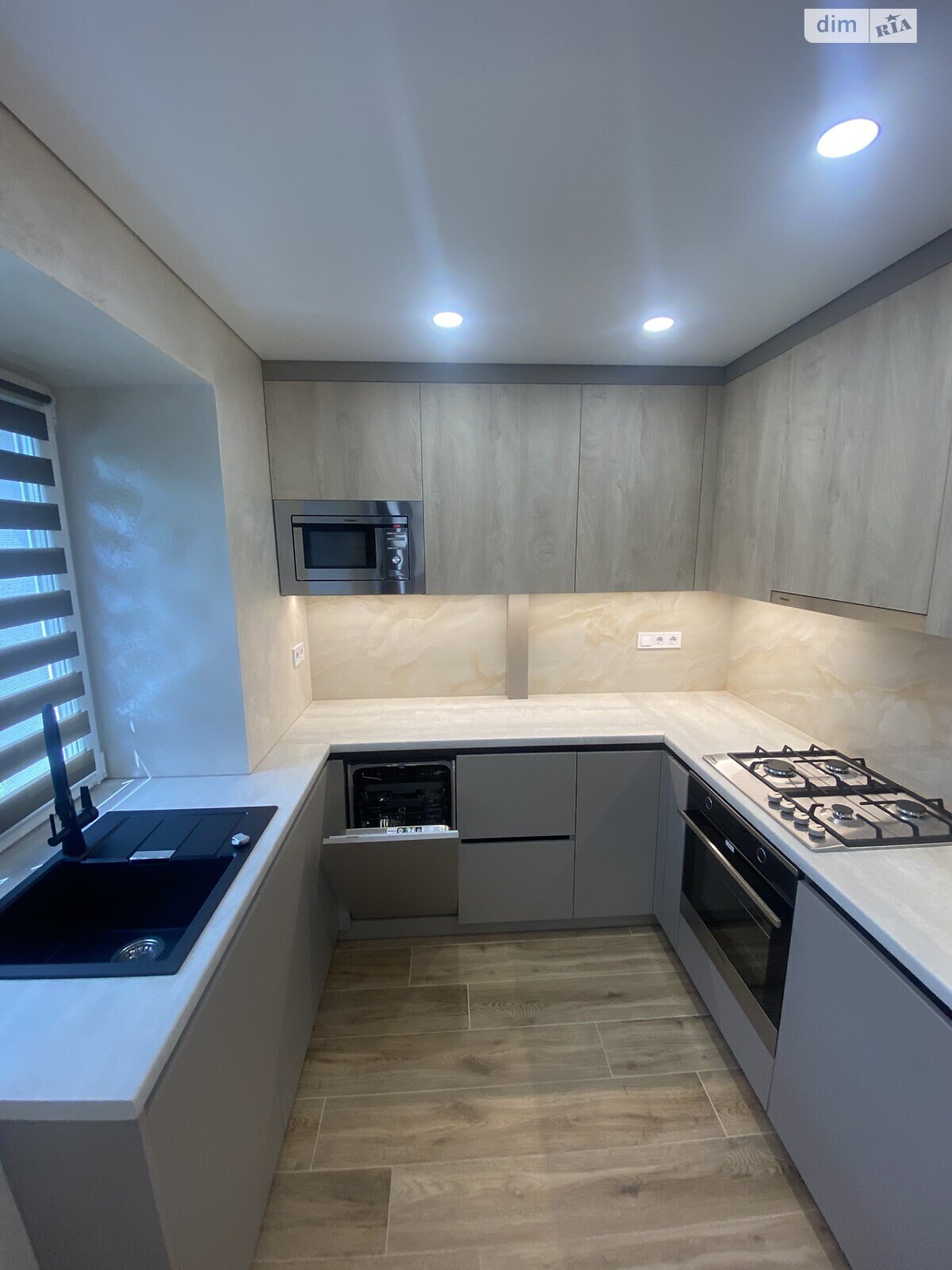 Продажа трехкомнатной квартиры в Днепре, на ул. Савкина 2, район Красный Камень фото 1 Продажа трехкомнатной квартиры в Днепре, на ул. Савкина 2, район Красный Камень фото 1