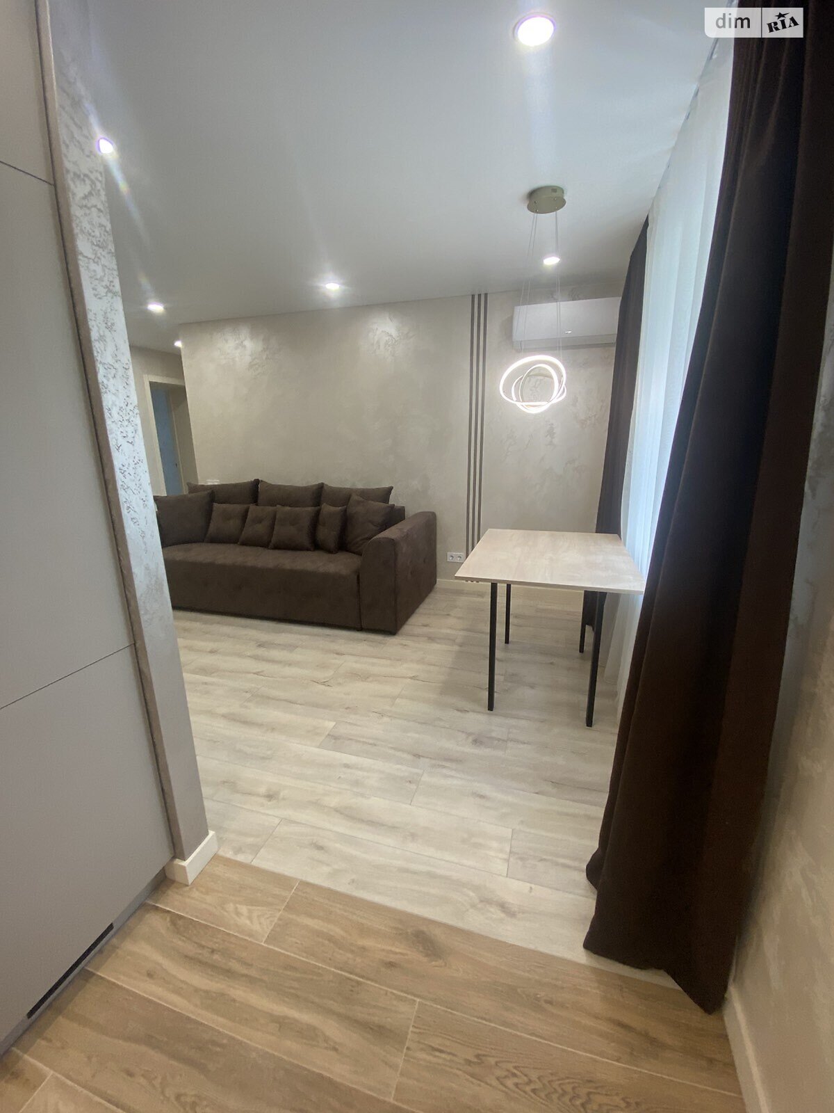 Продажа трехкомнатной квартиры в Днепре, на ул. Савкина 2, район Красный Камень фото 1 Продажа трехкомнатной квартиры в Днепре, на ул. Савкина 2, район Красный Камень фото 1