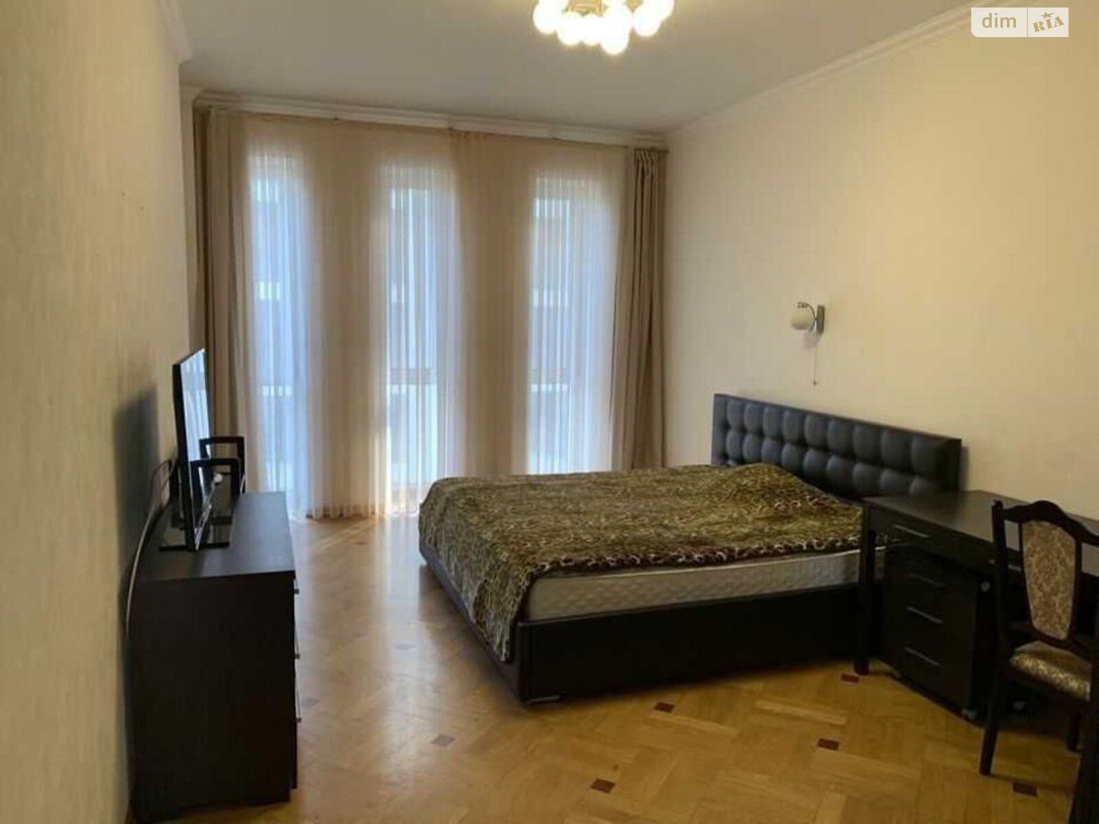 Продажа четырехкомнатной квартиры в Днепре, на ул. Левка Лукьяненко 21А, фото 1 Продажа четырехкомнатной квартиры в Днепре, на ул. Левка Лукьяненко 21А, фото 1