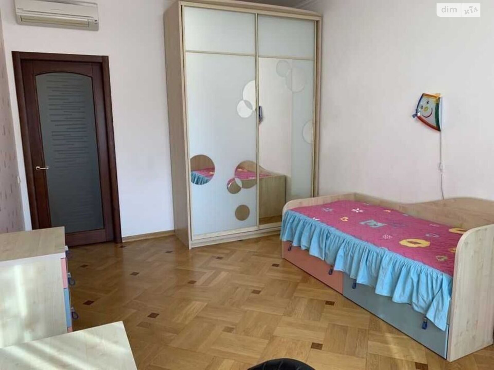 Продажа четырехкомнатной квартиры в Днепре, на ул. Левка Лукьяненко 21А, фото 1 Продажа четырехкомнатной квартиры в Днепре, на ул. Левка Лукьяненко 21А, фото 1