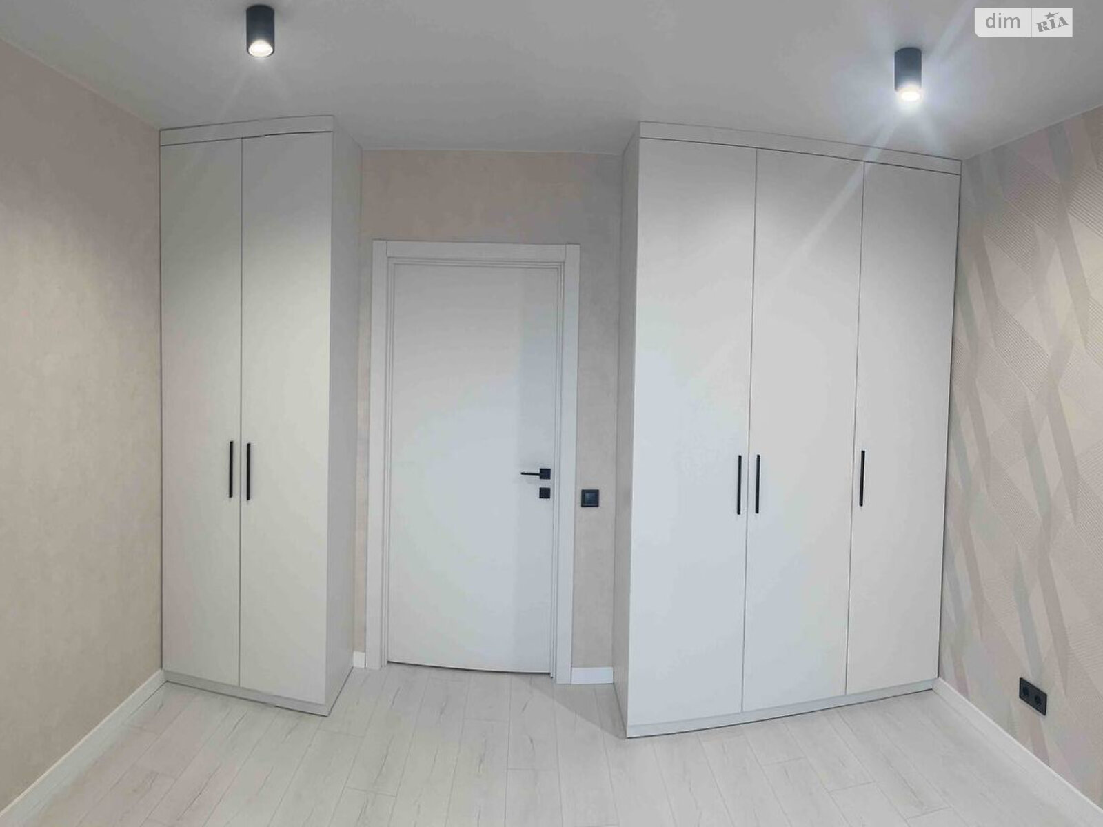 Продаж трикімнатної квартири в Дніпрі, на вул. Євгена Чикаленка 3, кв. 55, район Лівобережний фото 1 Продаж трикімнатної квартири в Дніпрі, на вул. Євгена Чикаленка 3, кв. 55, район Лівобережний фото 1