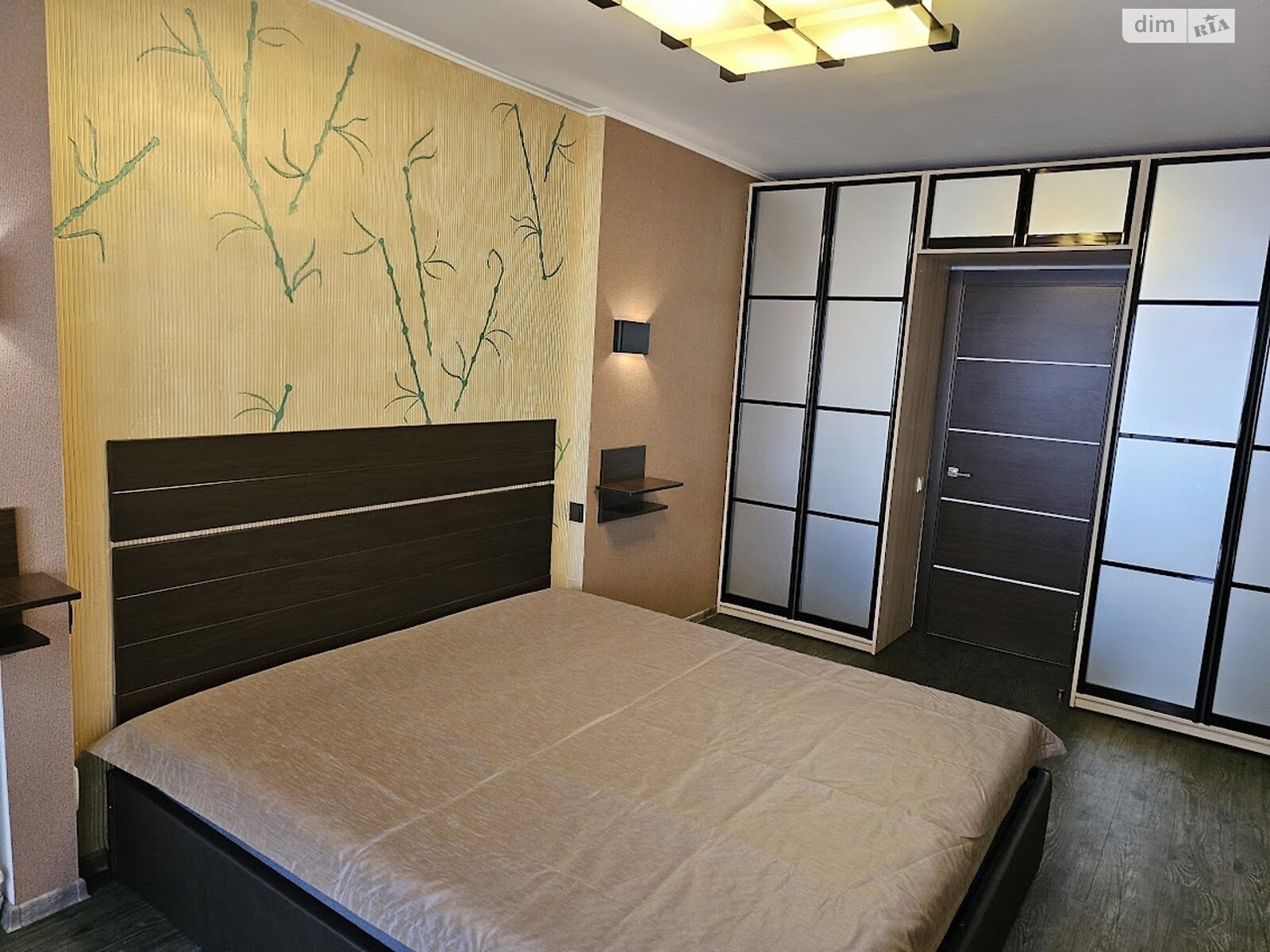 Продажа трехкомнатной квартиры в Днепре, на ул. Березинская, район Левобережный фото 1 Продажа трехкомнатной квартиры в Днепре, на ул. Березинская, район Левобережный фото 1