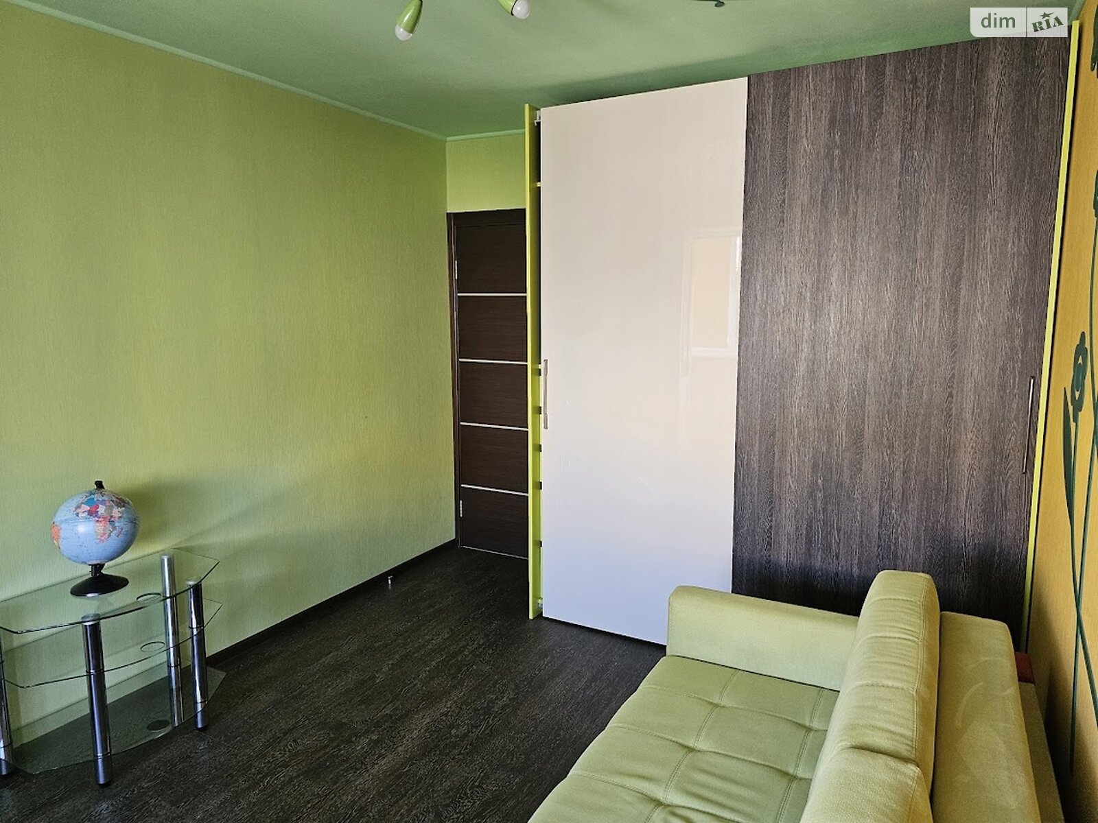 Продажа трехкомнатной квартиры в Днепре, на ул. Березинская, район Левобережный фото 1 Продажа трехкомнатной квартиры в Днепре, на ул. Березинская, район Левобережный фото 1