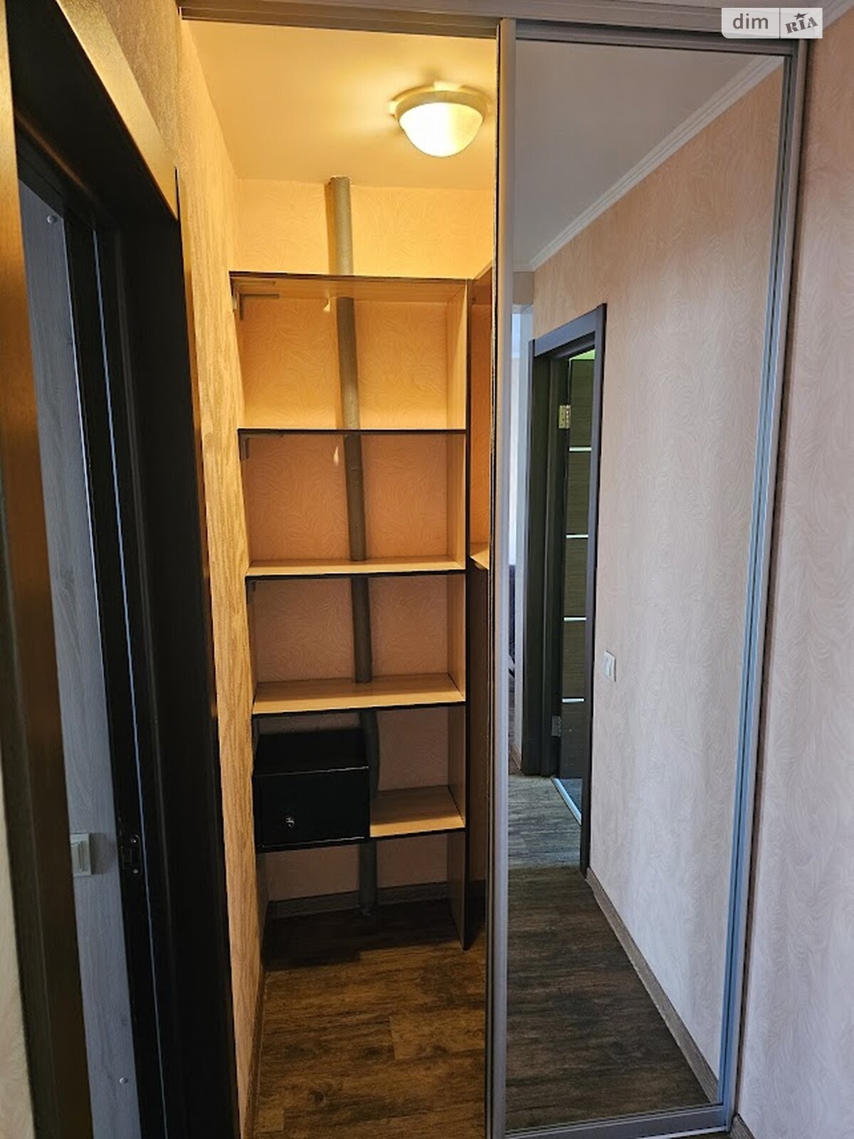 Продажа трехкомнатной квартиры в Днепре, на ул. Березинская, район Левобережный фото 1 Продажа трехкомнатной квартиры в Днепре, на ул. Березинская, район Левобережный фото 1