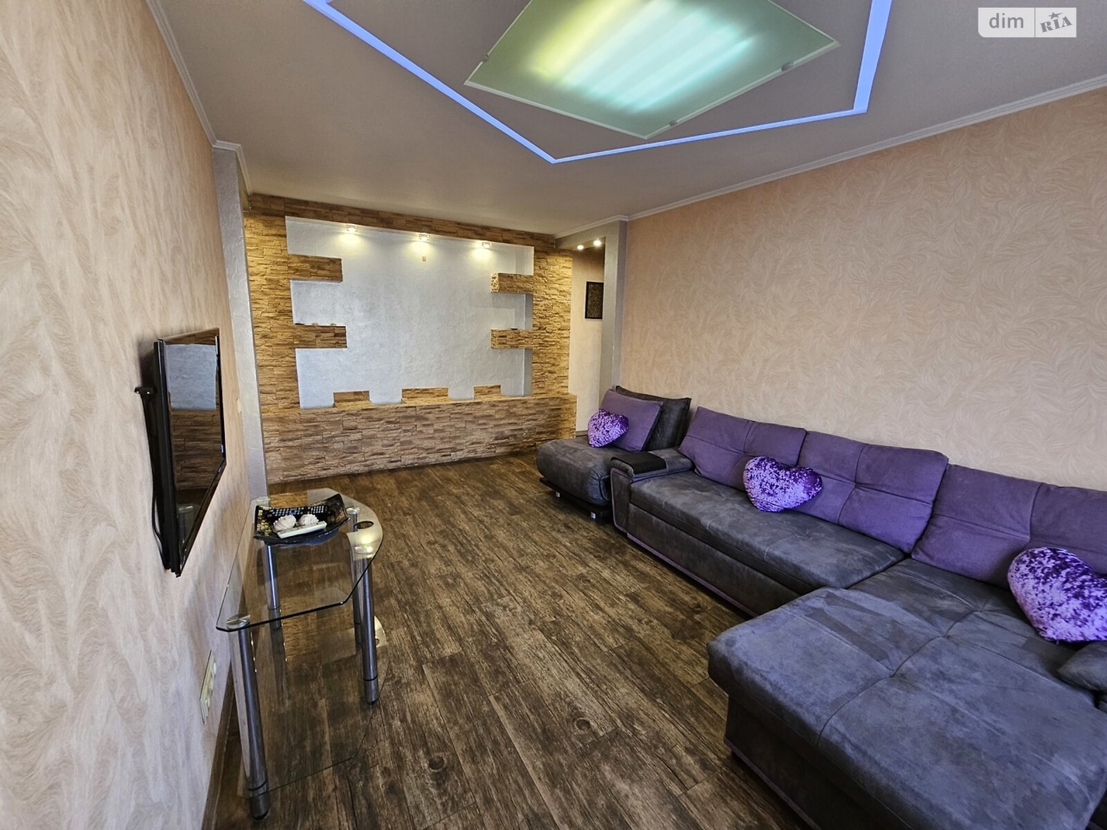 Продажа трехкомнатной квартиры в Днепре, на ул. Березинская, район Левобережный фото 1