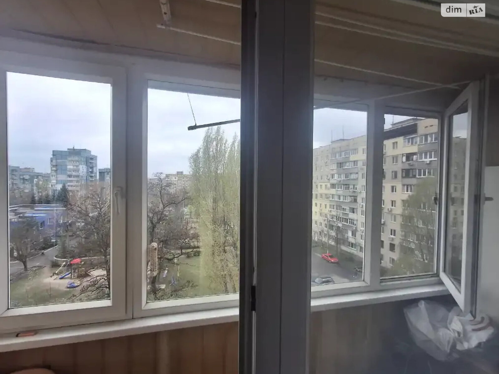 Продажа трехкомнатной квартиры в Днепре, на шоссе Донецкое 120, район Левобережный фото 1 Продажа трехкомнатной квартиры в Днепре, на шоссе Донецкое 120, район Левобережный фото 1