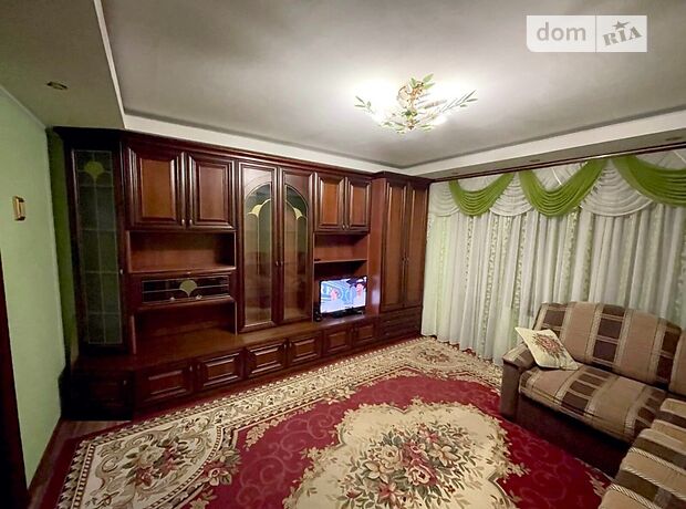 Продажа трехкомнатной квартиры в Днепре, на просп. Мира 83 район Левобережный фото 1 Продажа трехкомнатной квартиры в Днепре, на просп. Мира 83 район Левобережный фото 1