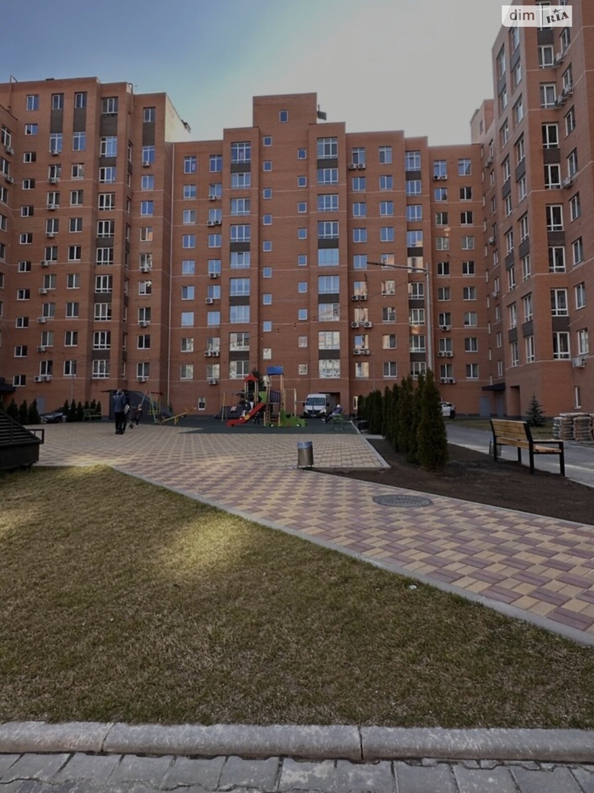 Продажа трехкомнатной квартиры в Днепре, на просп. Мира 2К, район Левобережный фото 1