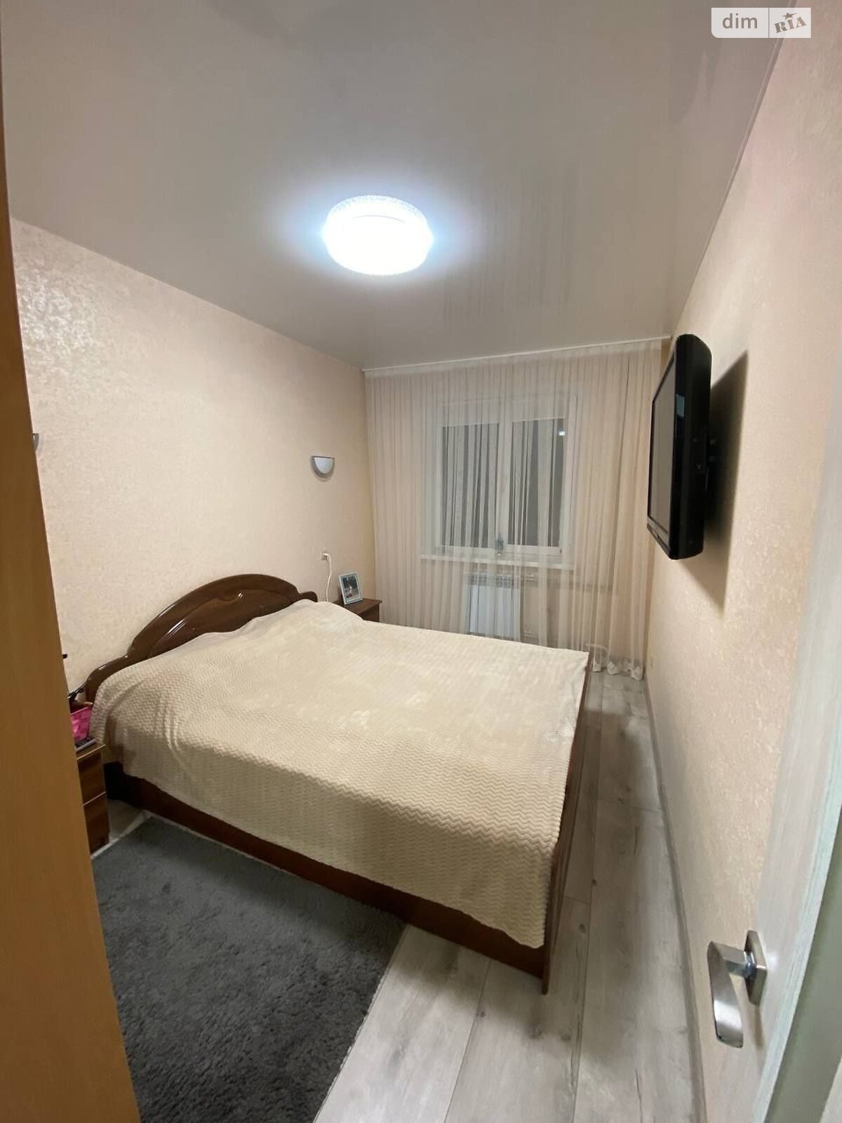 Продаж двокімнатної квартири в Дніпрі, на просп. Миру 18, район Лівобережний фото 1