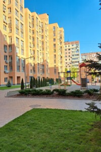 Продаж трикімнатної квартири в Дніпрі, на просп. Миру 2К, район Лівобережний фото 2