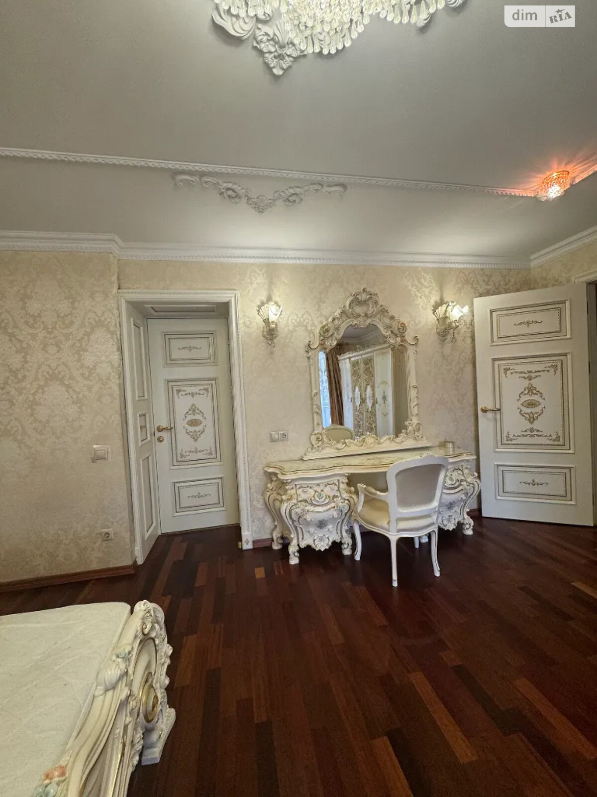 Продаж трикімнатної квартири в Дніпрі, на просп. Миру 4А, район Лівобережний фото 1 Продаж трикімнатної квартири в Дніпрі, на просп. Миру 4А, район Лівобережний фото 1